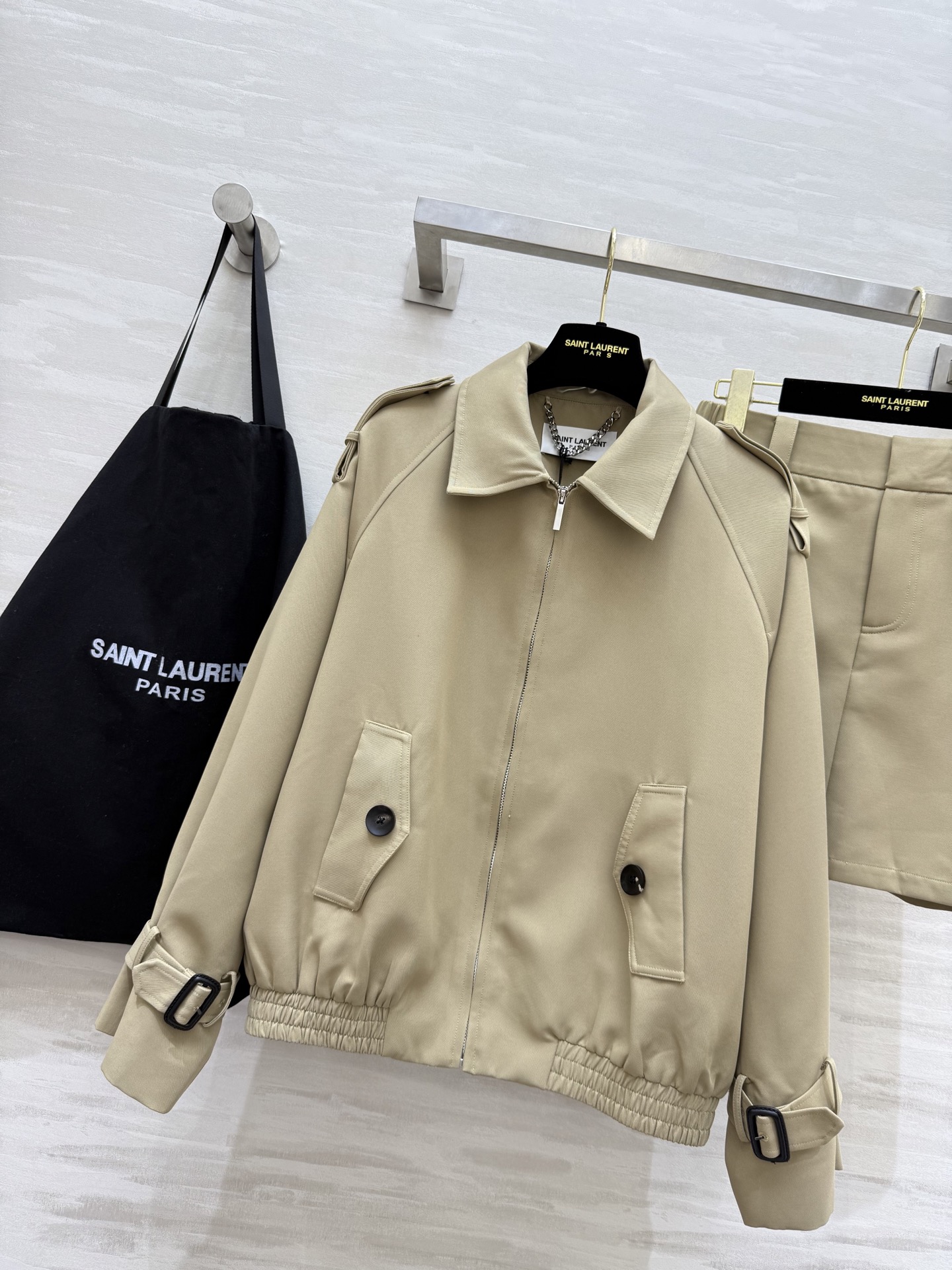 #ysl²⁵秋冬新款 巴恩风套装 极简酷时髦风格 高品质 现货首发size：S/M/L（M码胸围：112