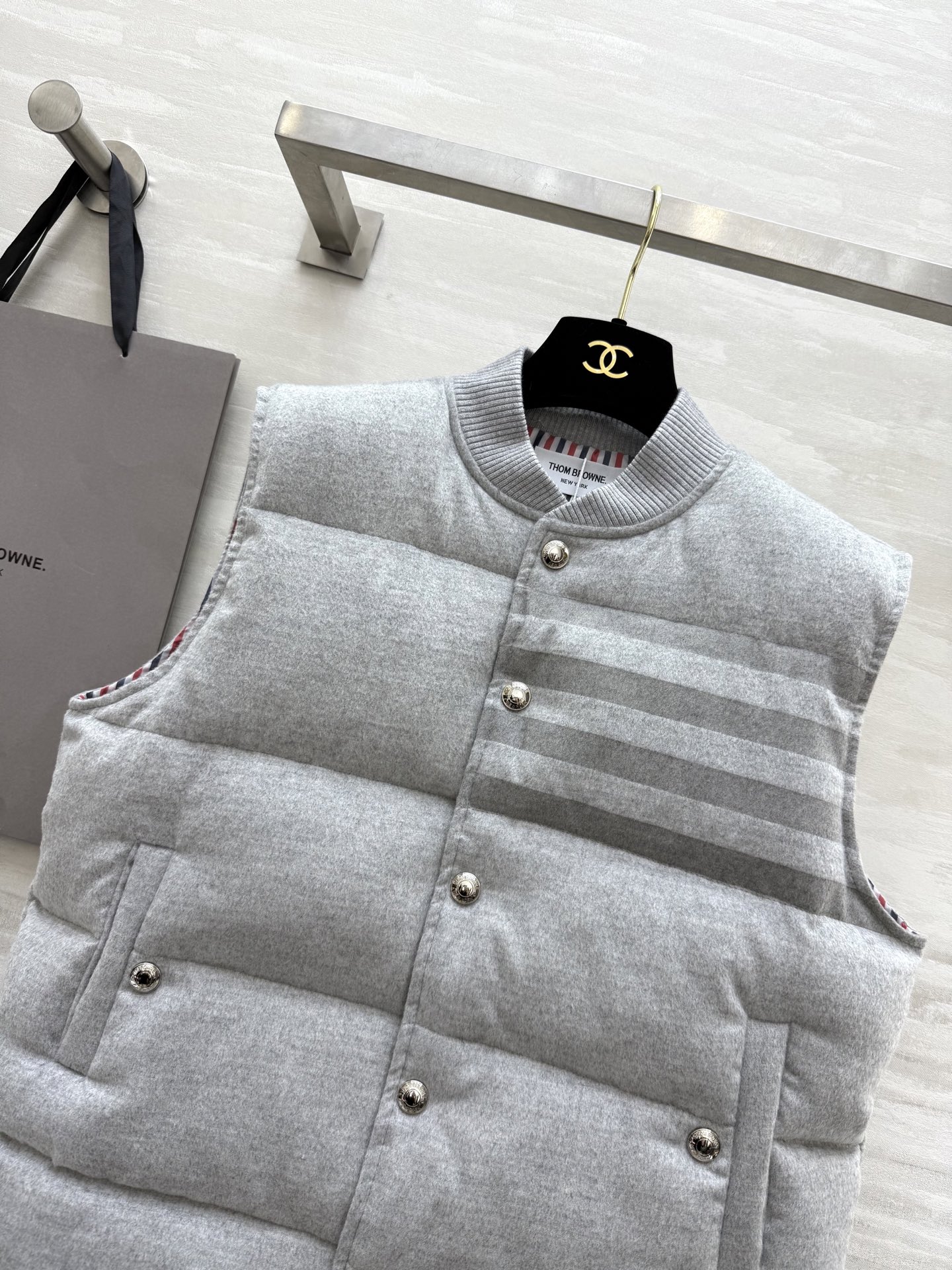 #TB²⁵汤姆布朗²⁵秋冬新款 白鹅绒马甲外套 内里填充90白鹅绒 外层羊毛保暖舒适 高品质定制 现货首