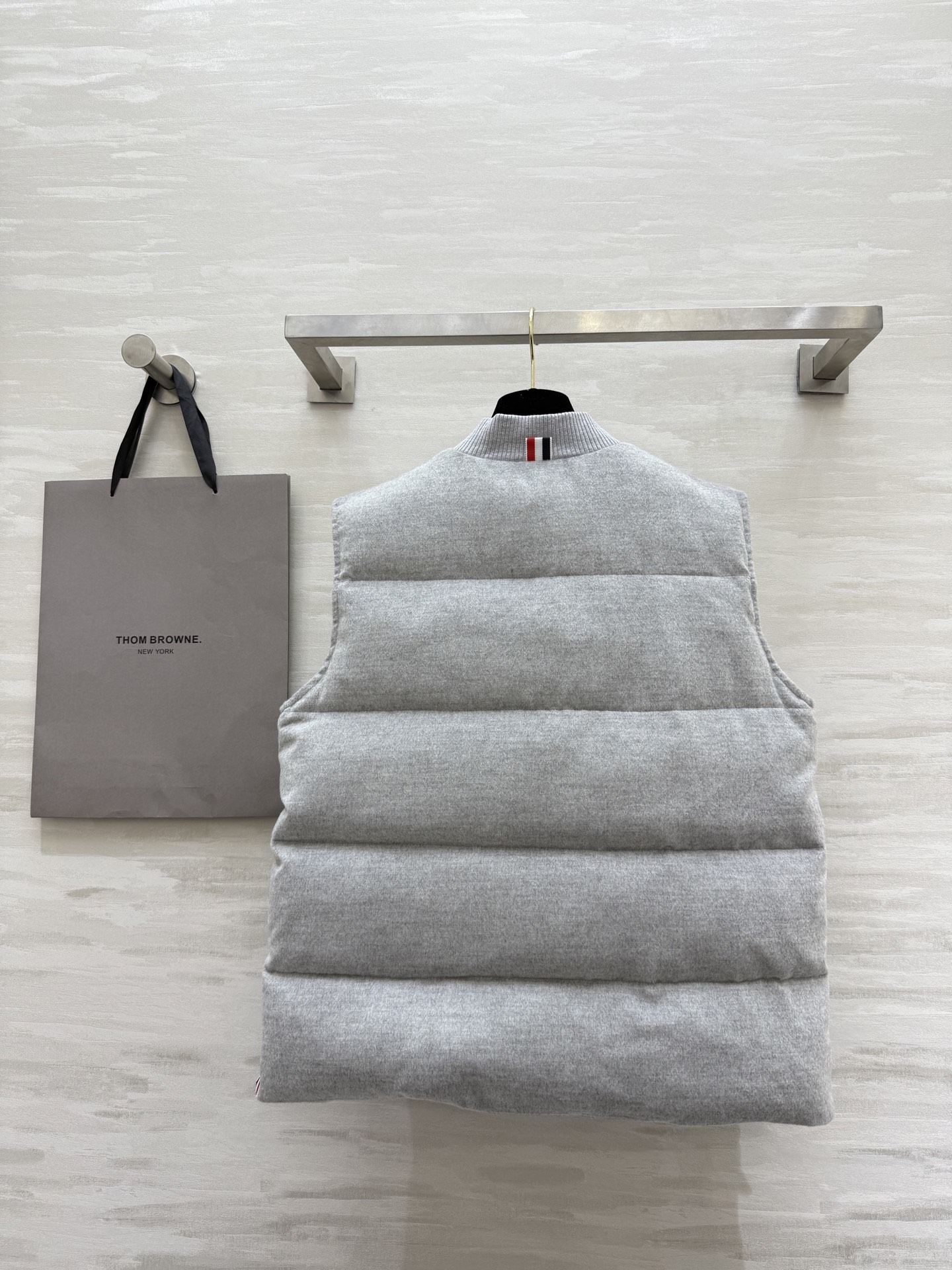 #TB²⁵汤姆布朗²⁵秋冬新款 白鹅绒马甲外套 内里填充90白鹅绒 外层羊毛保暖舒适 高品质定制 现货首