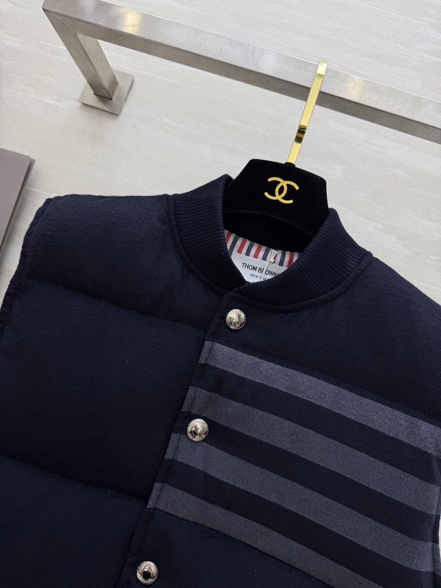 #TB²⁵汤姆布朗²⁵秋冬新款 白鹅绒马甲外套 内里填充90白鹅绒 外层羊毛保暖舒适 高品质定制 现货首