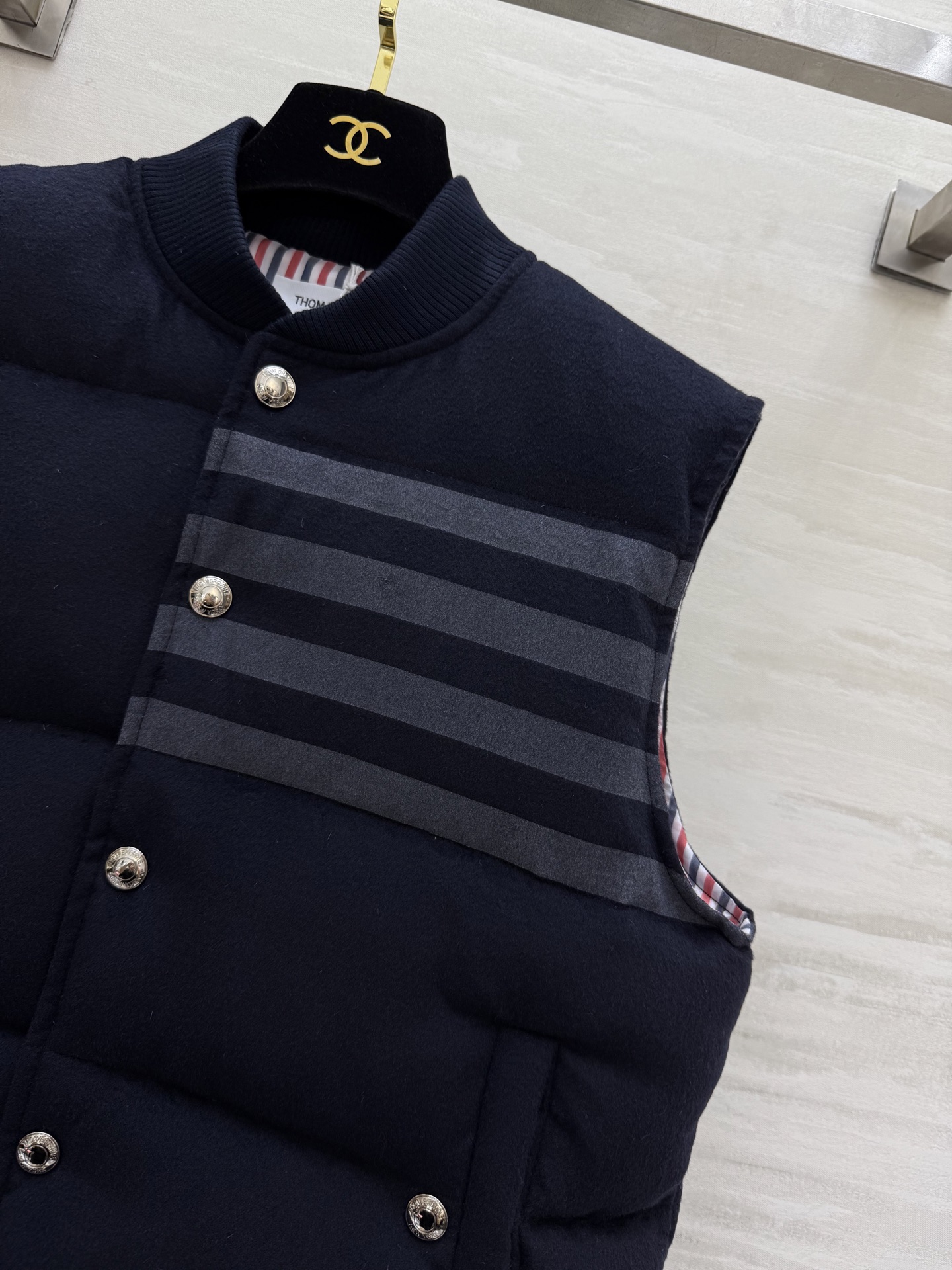 #TB²⁵汤姆布朗²⁵秋冬新款 白鹅绒马甲外套 内里填充90白鹅绒 外层羊毛保暖舒适 高品质定制 现货首