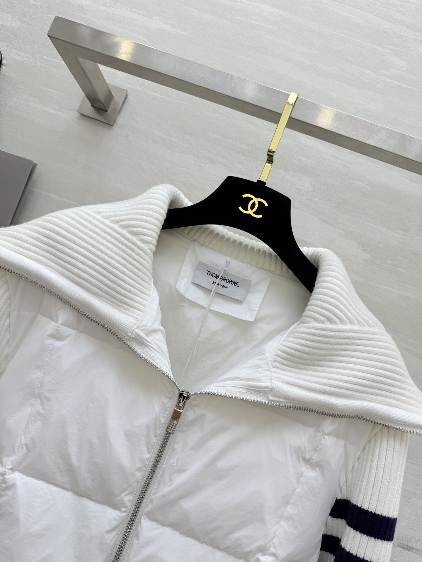 #TB/汤姆布朗²⁵秋冬新款 学院风针织拼接羽绒服 内里90白鸭绒填充 高品质定制 现货首发size：S