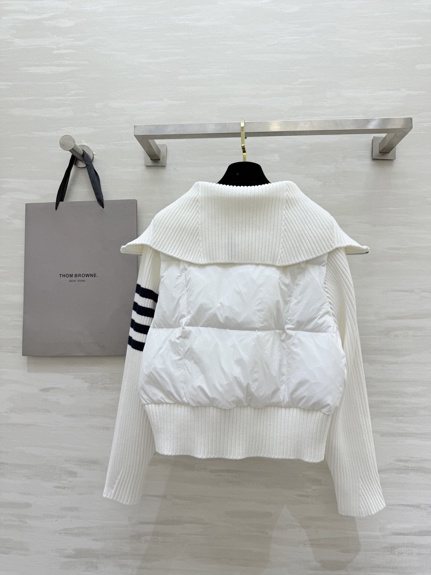 #TB/汤姆布朗²⁵秋冬新款 学院风针织拼接羽绒服 内里90白鸭绒填充 高品质定制 现货首发size：S