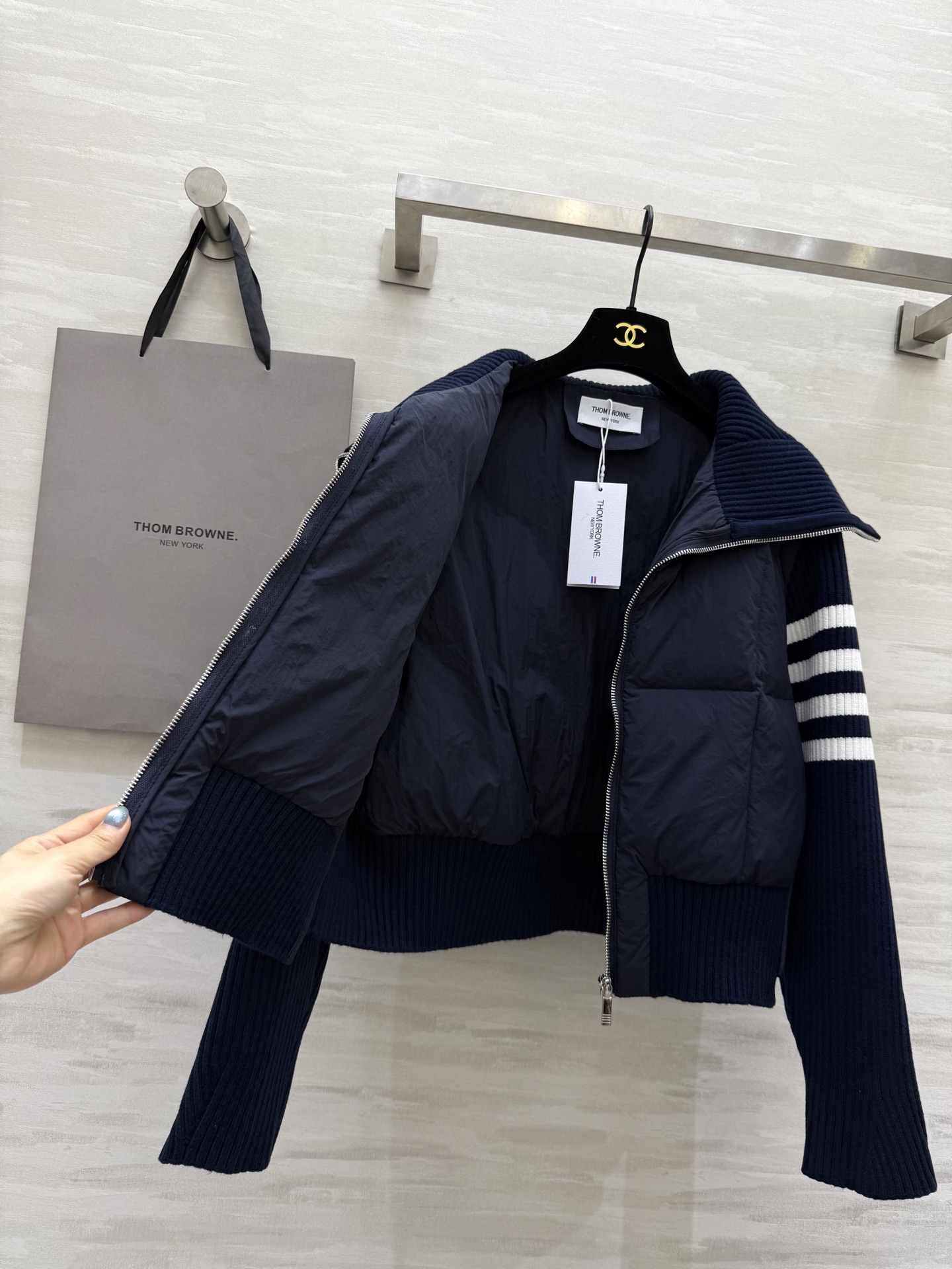 #TB/汤姆布朗²⁵秋冬新款 学院风针织拼接羽绒服 内里90白鸭绒填充 高品质定制 现货首发size：S