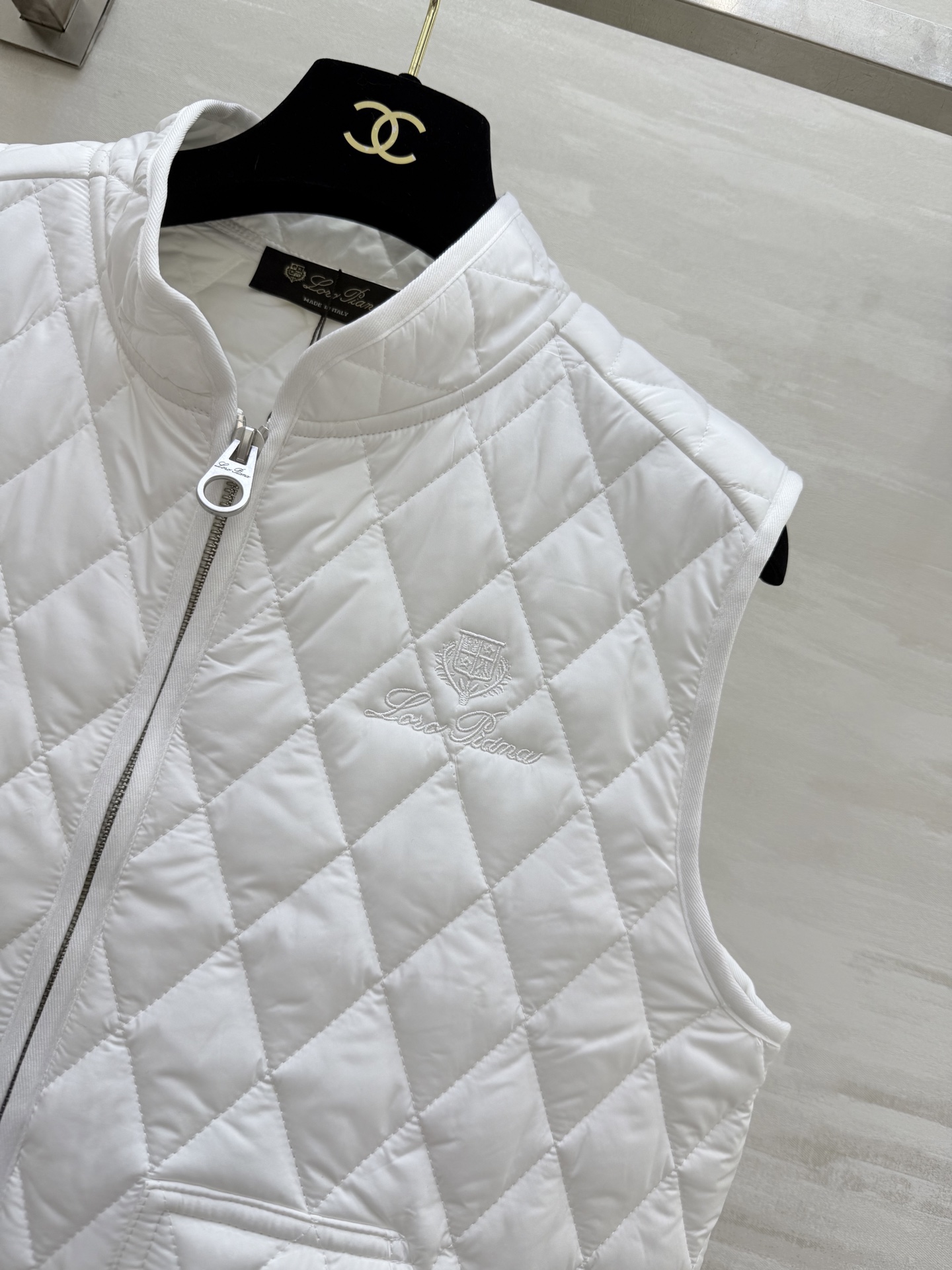 #lP🌹²⁵秋冬新款 菱格夹棉马甲外套 内里夹棉保暖舒适 logo刺绣🪡精致高级 高品质 现货首发siz