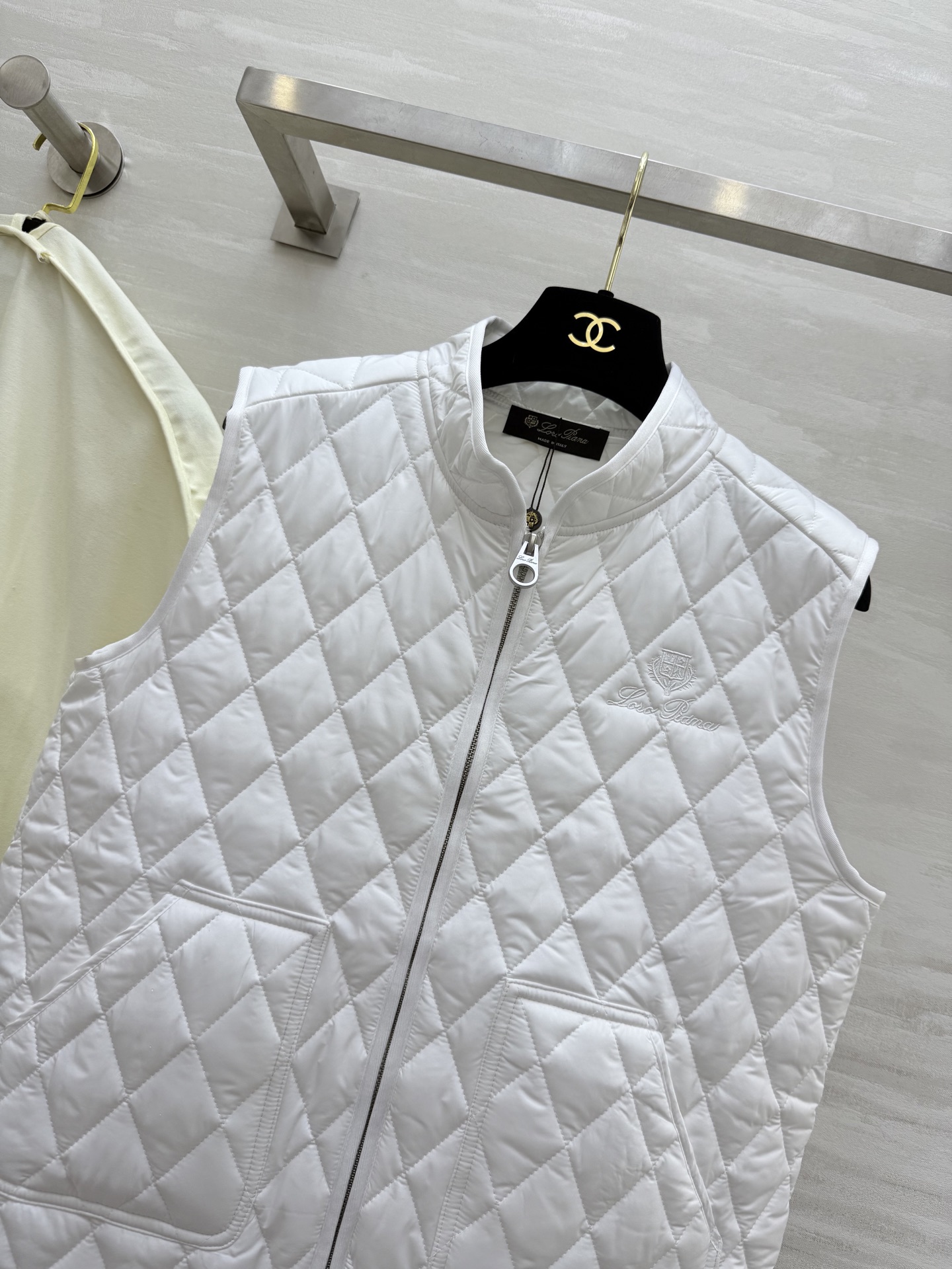 #lP🌹²⁵秋冬新款 菱格夹棉马甲外套 内里夹棉保暖舒适 logo刺绣🪡精致高级 高品质 现货首发siz