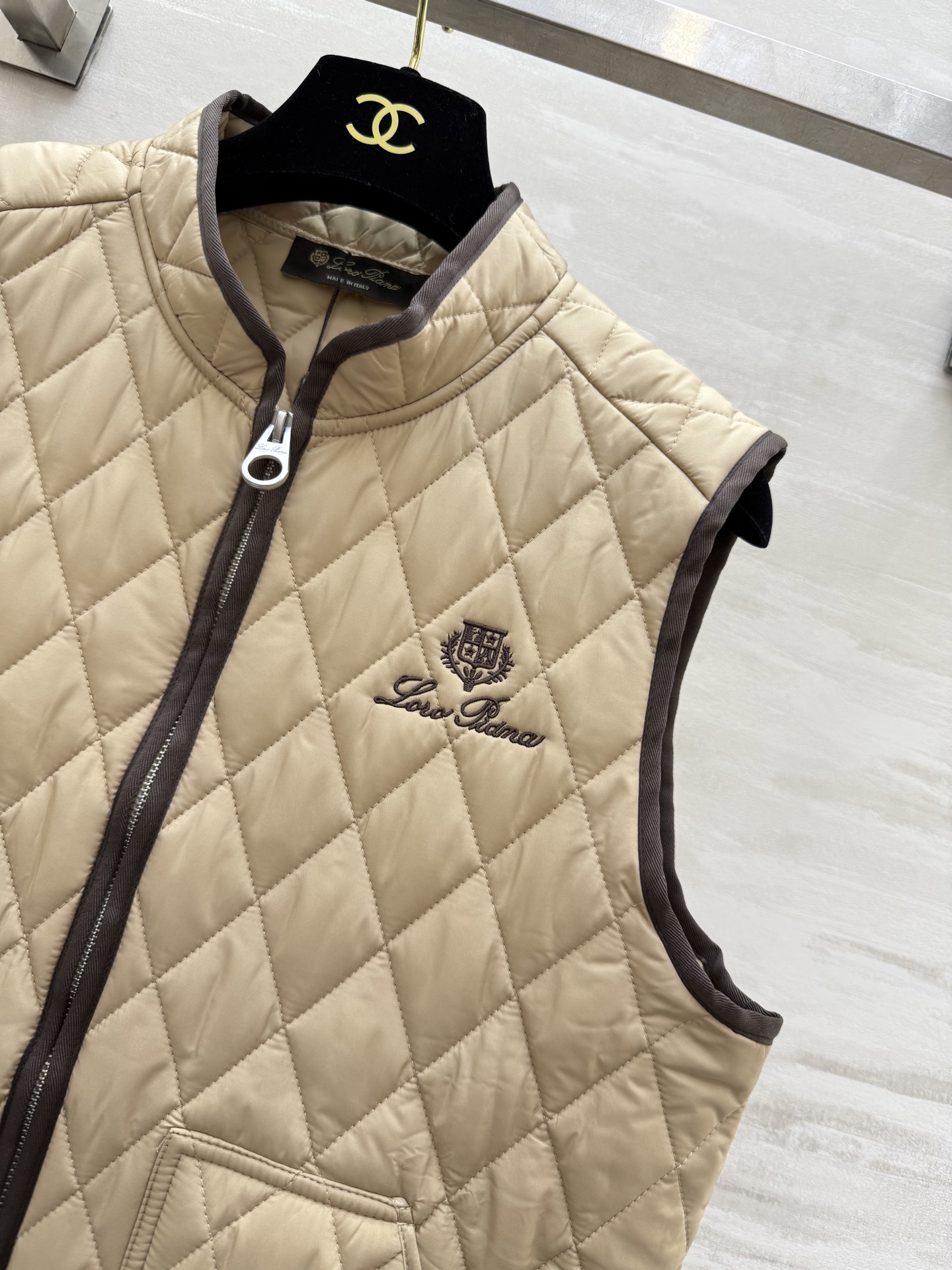 #lP🌹²⁵秋冬新款 菱格夹棉马甲外套 内里夹棉保暖舒适 logo刺绣🪡精致高级 高品质 现货首发siz