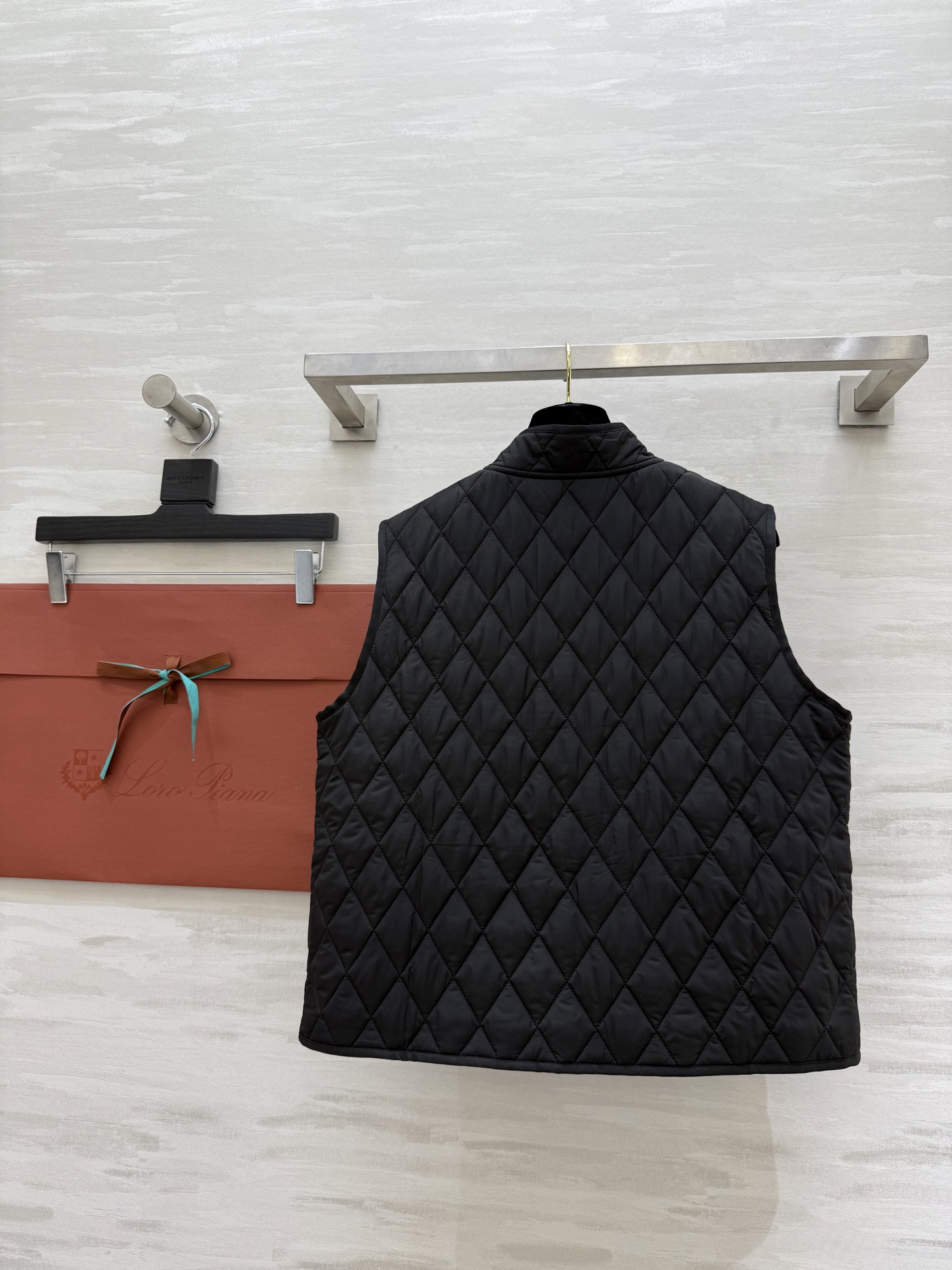 #lP🌹²⁵秋冬新款 菱格夹棉马甲外套 内里夹棉保暖舒适 logo刺绣🪡精致高级 高品质 现货首发siz