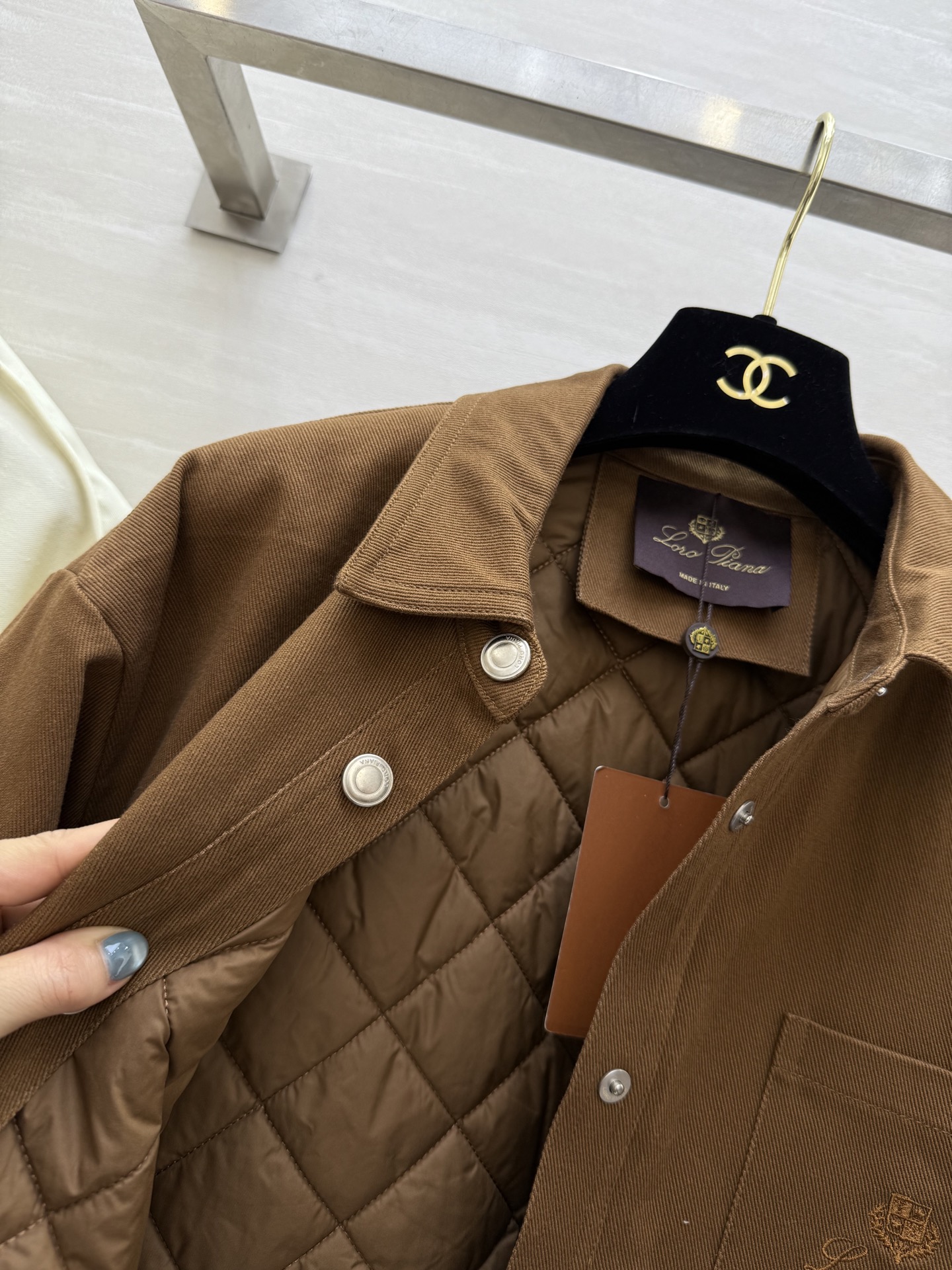 #lP🌹²⁵秋冬新款 衬衣式棉服外套 内里夹棉保暖舒适 衬衣式设计松弛有度 高品质 现货首发size：S