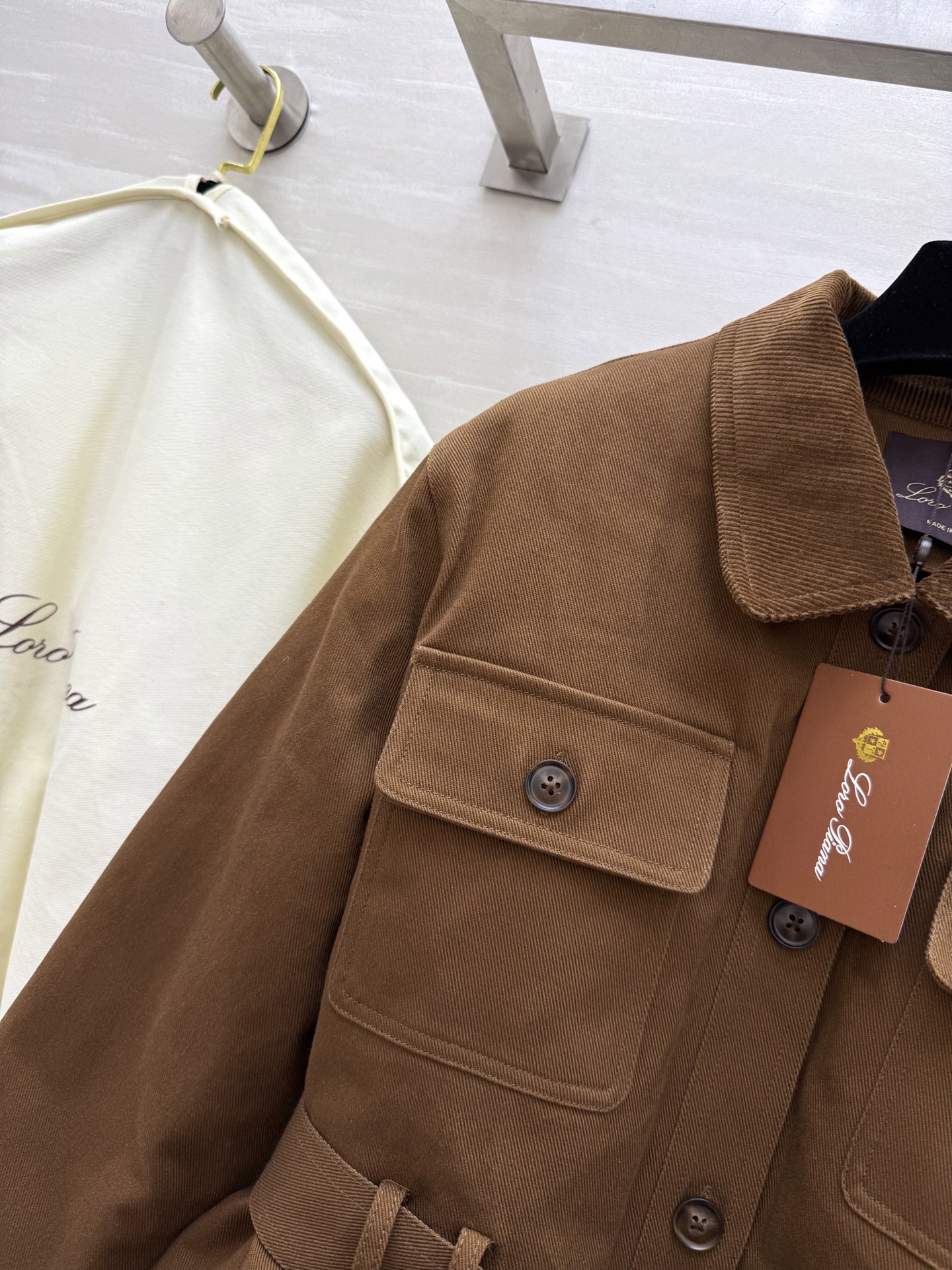 #lP🌹²⁵秋冬新款 老钱风撞色领腰带收腰棉服外套 高品质定制 现货首发size：S/M/L（s码肩宽：