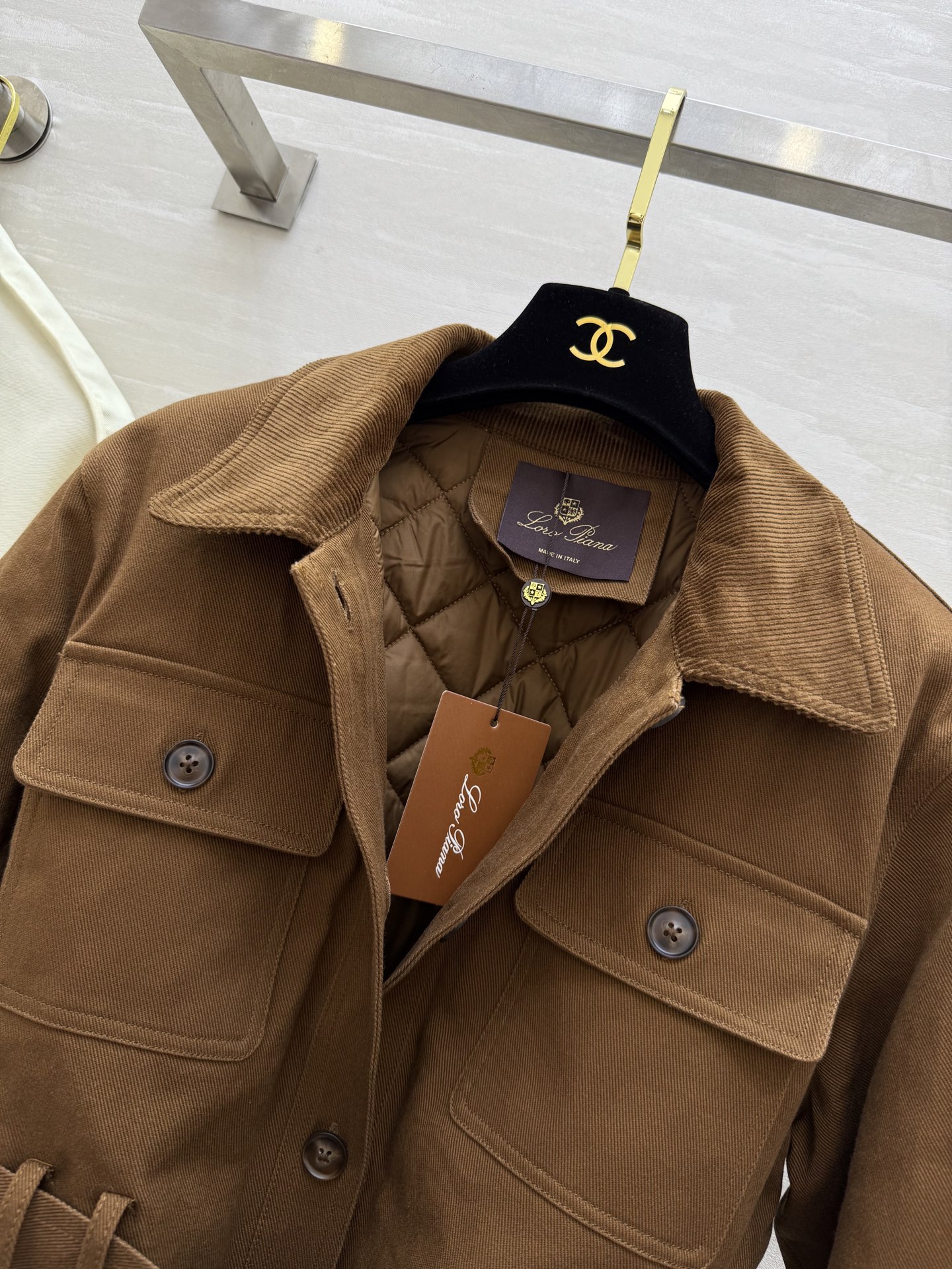 #lP🌹²⁵秋冬新款 老钱风撞色领腰带收腰棉服外套 高品质定制 现货首发size：S/M/L（s码肩宽：