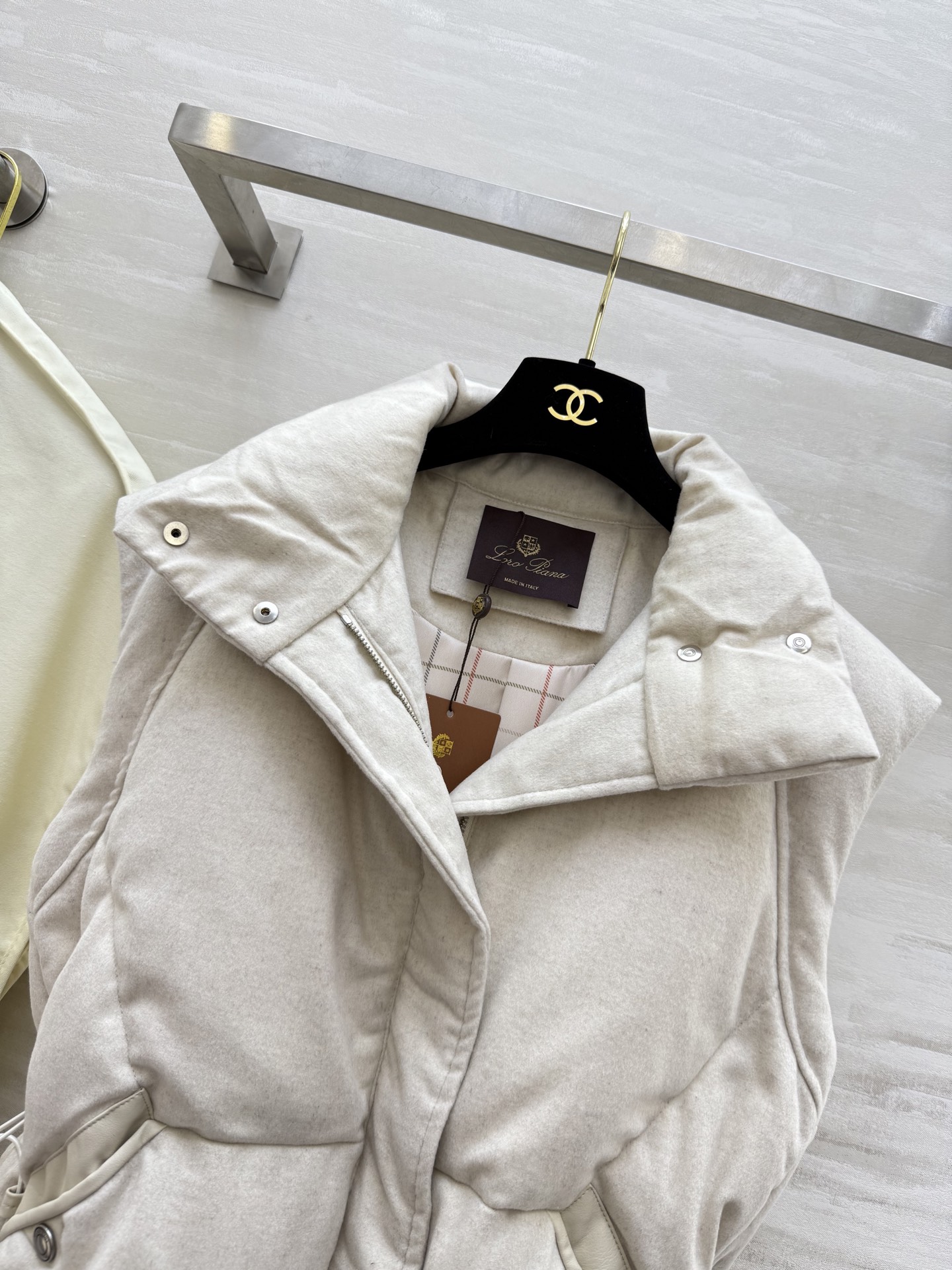 #lP🌹²⁵秋冬新款 羊毛羽绒马甲 内里90白鸭绒填充 外层羊毛面料 高品质定制 现货首发size：S/