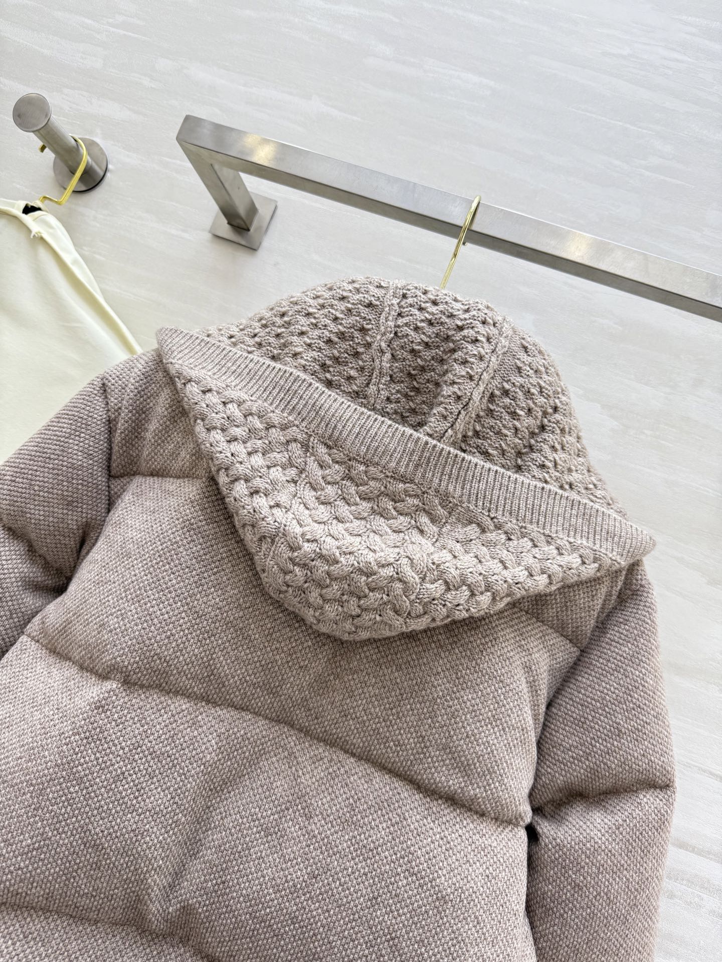 #Loropian♡²⁵秋冬新款 温柔燕麦鹅绒服❗️内里填充90国标鹅绒 蓬松保暖 外层羊毛质地 高品质