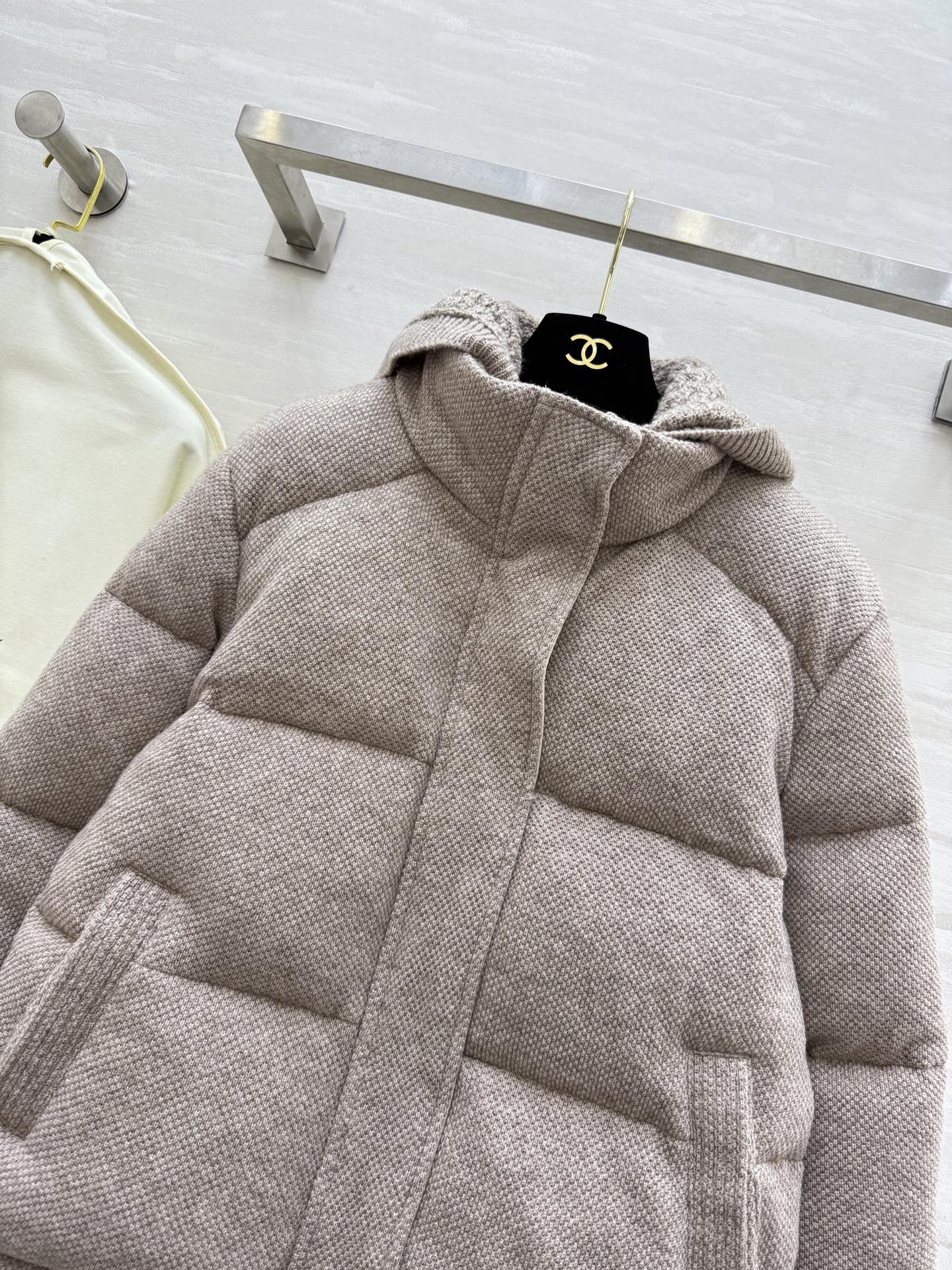 #Loropian♡²⁵秋冬新款 温柔燕麦鹅绒服❗️内里填充90国标鹅绒 蓬松保暖 外层羊毛质地 高品质