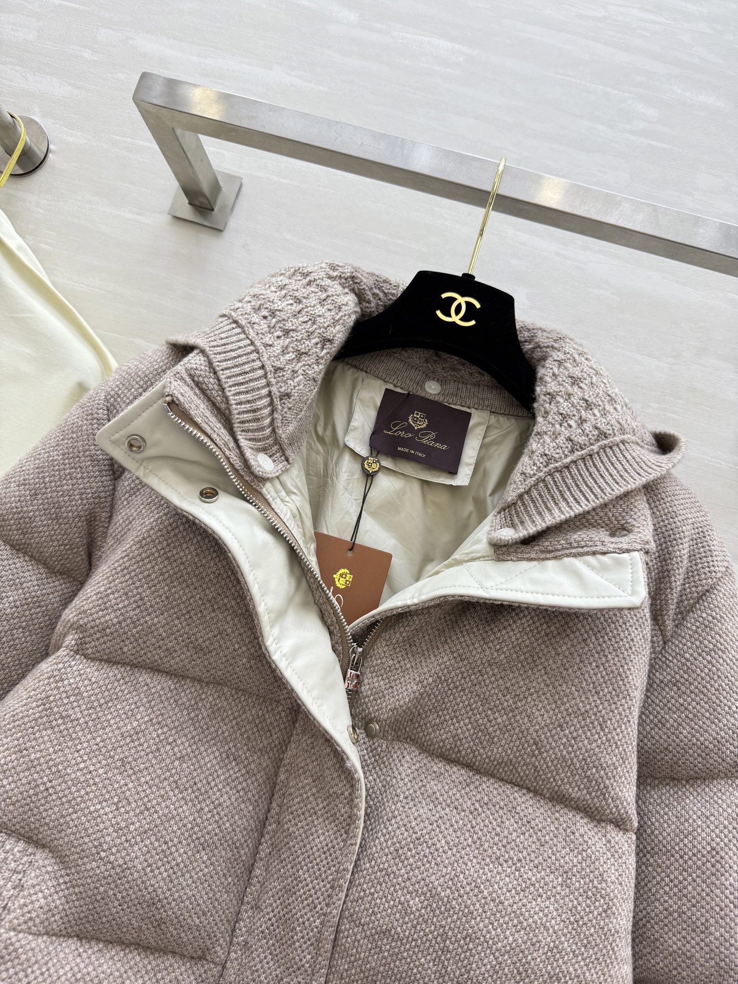 #Loropian♡²⁵秋冬新款 温柔燕麦鹅绒服❗️内里填充90国标鹅绒 蓬松保暖 外层羊毛质地 高品质