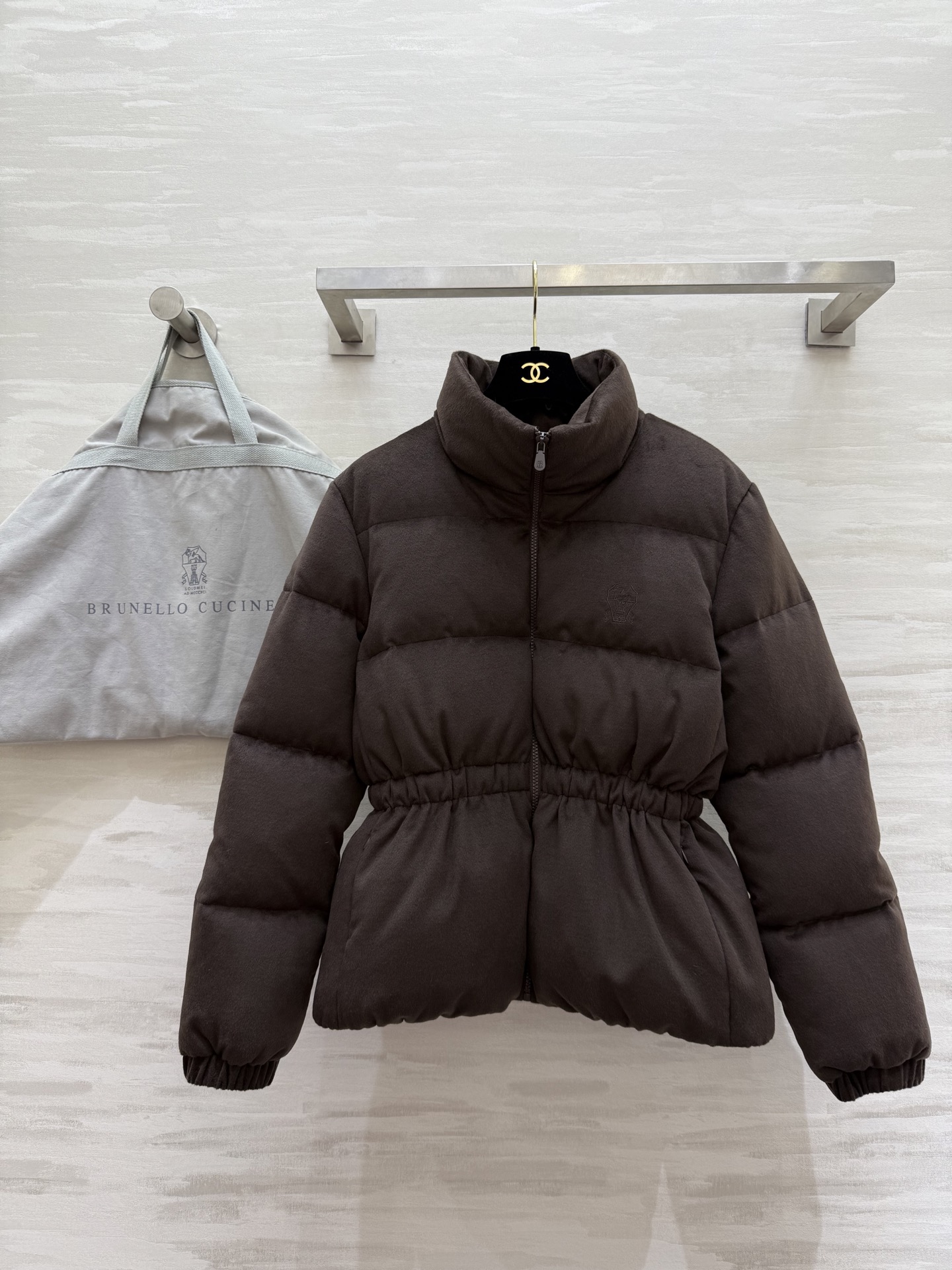 #Brunello Cucinell♡²⁵| 秋冬新款 收腰立领鹅绒服 内里蓬松90国标鹅绒填充 保暖舒