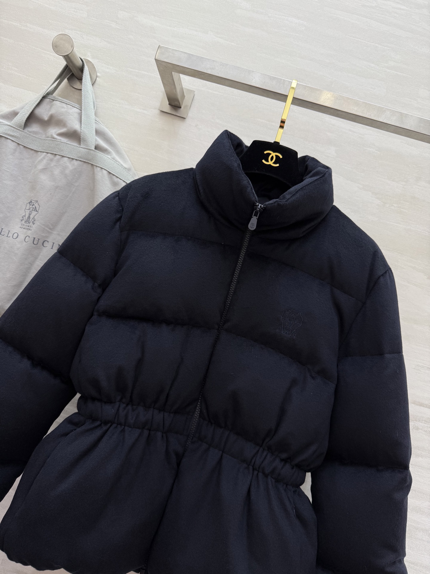 #Brunello Cucinell♡²⁵| 秋冬新款 收腰立领鹅绒服 内里蓬松90国标鹅绒填充 保暖舒