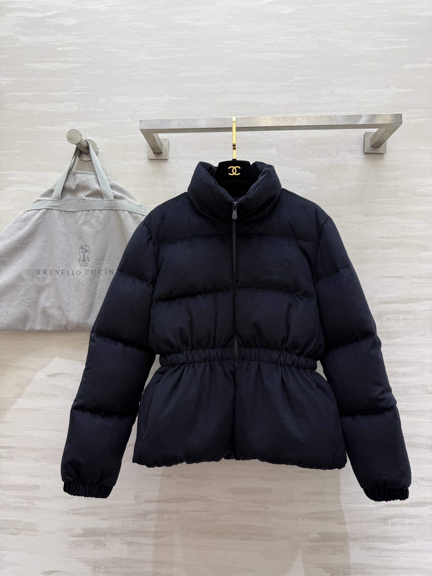 #Brunello Cucinell♡²⁵| 秋冬新款 收腰立领鹅绒服 内里蓬松90国标鹅绒填充 保暖舒