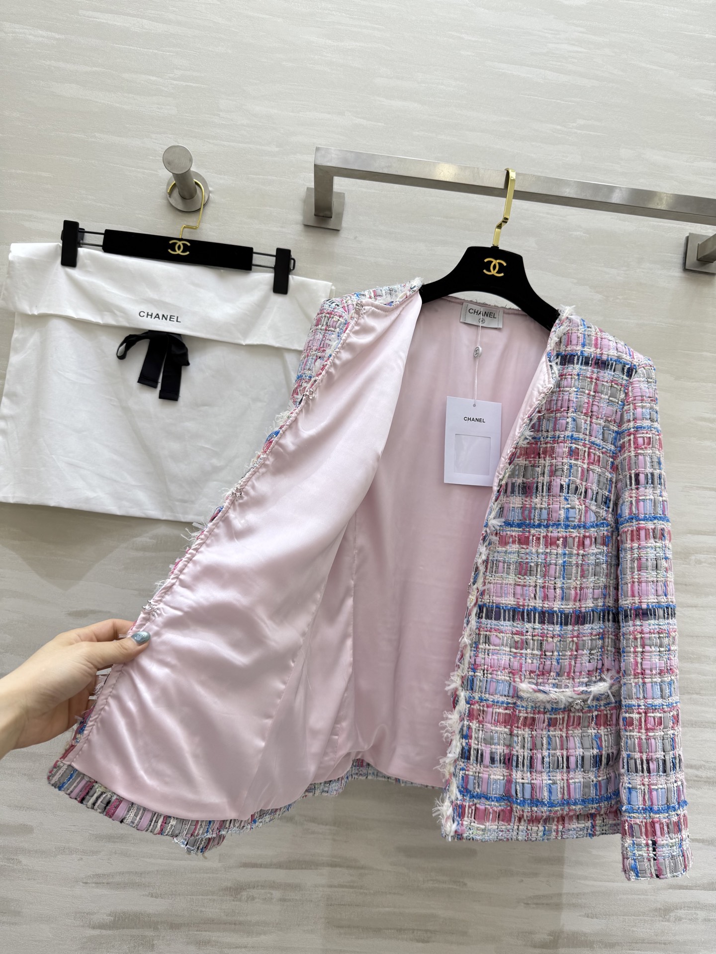 #Chane♡²⁵秋冬新款 彩色编织花呢外套 高品质 现货首发size：36/38/40（36码胸围：9