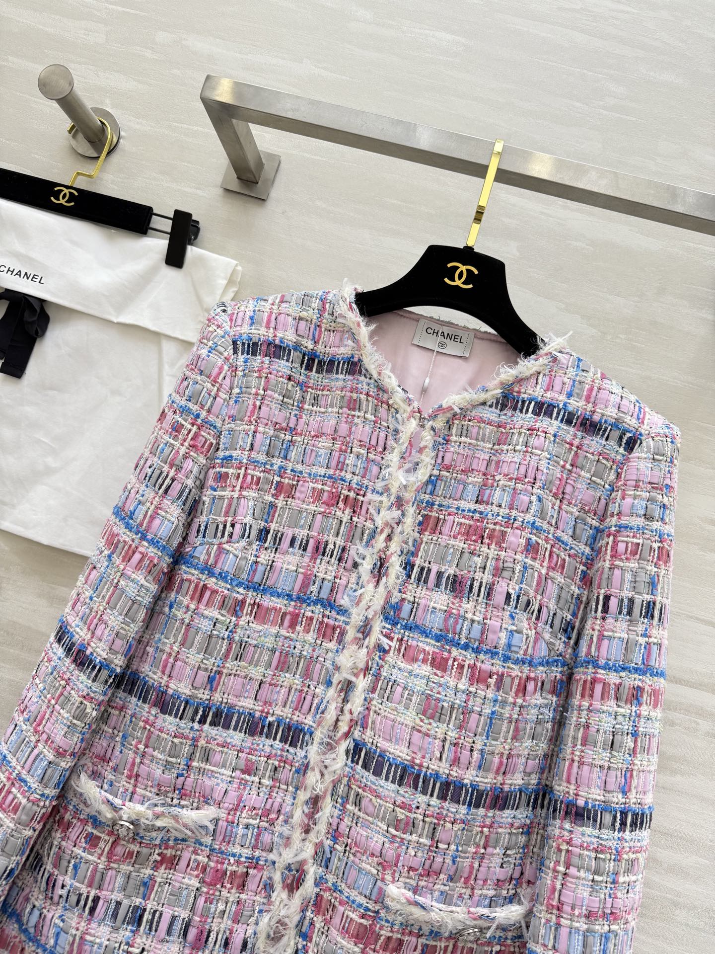 #Chane♡²⁵秋冬新款 彩色编织花呢外套 高品质 现货首发size：36/38/40（36码胸围：9