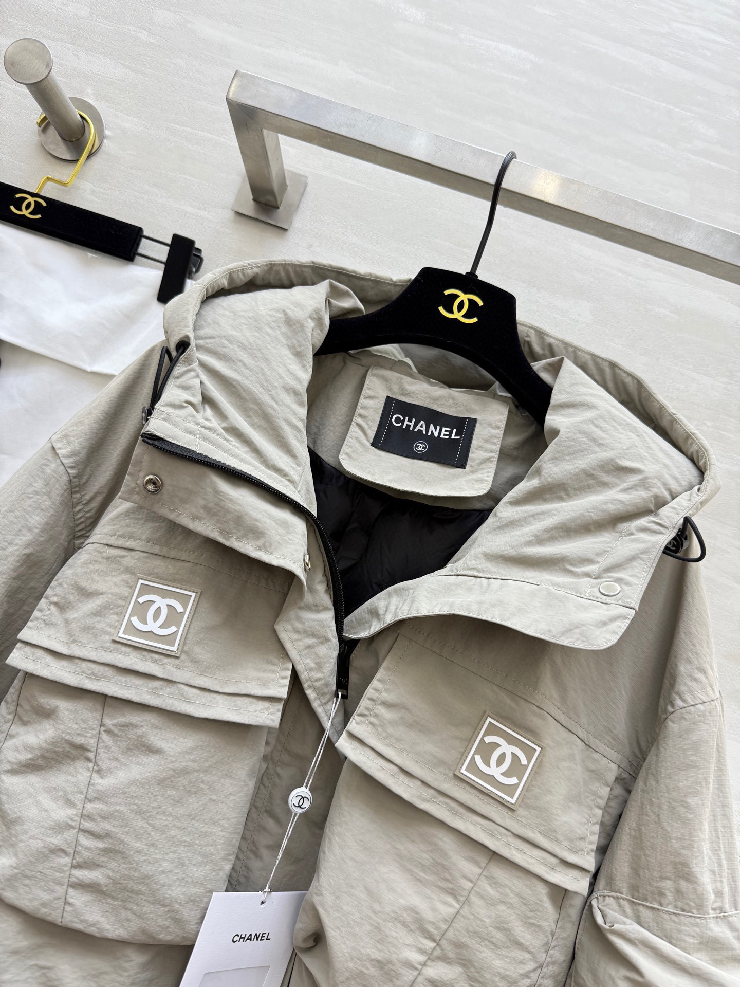 #Chane♡²⁵秋冬新款 中古系列 连帽短款夹克羽绒棉服 高品质定制 现货首发size：36/38/4