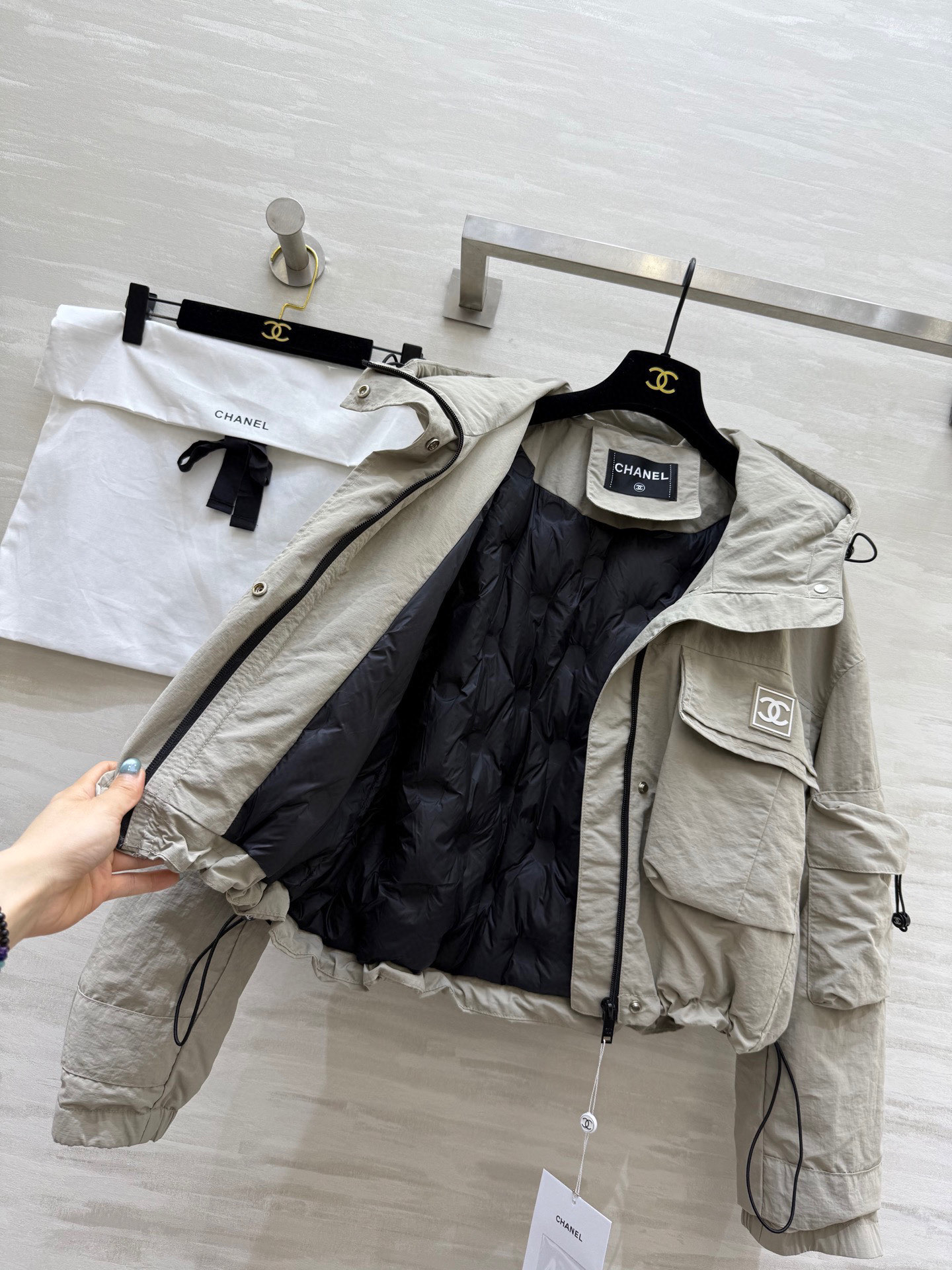 #Chane♡²⁵秋冬新款 中古系列 连帽短款夹克羽绒棉服 高品质定制 现货首发size：36/38/4