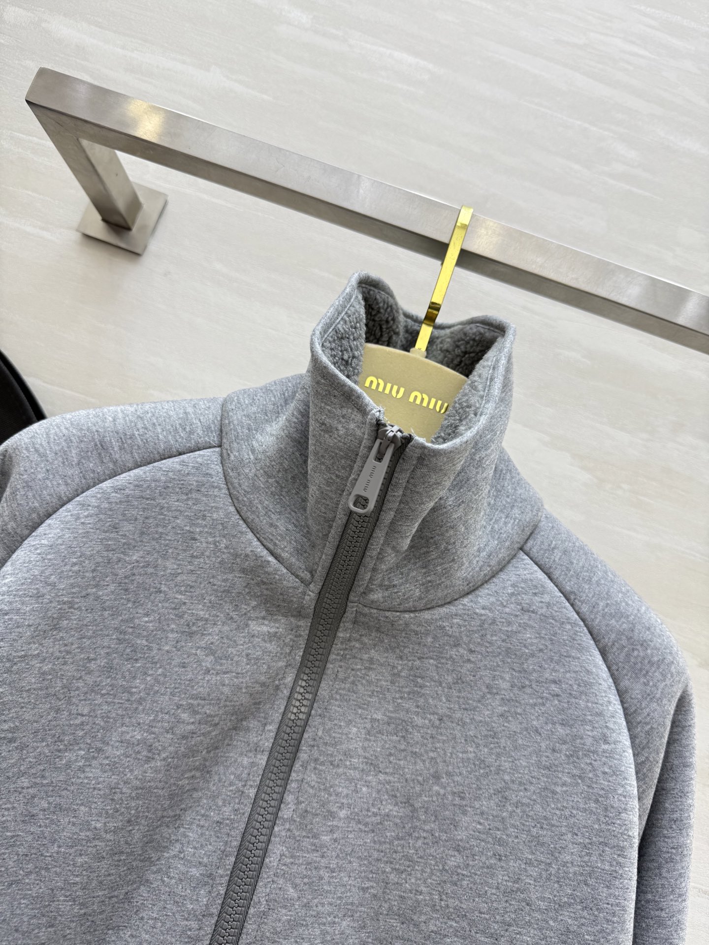 #Miumi♡²⁵秋冬新款 环保羔毛立领外套 高品质定制 现货首发size：S/M/L（s码胸围：106