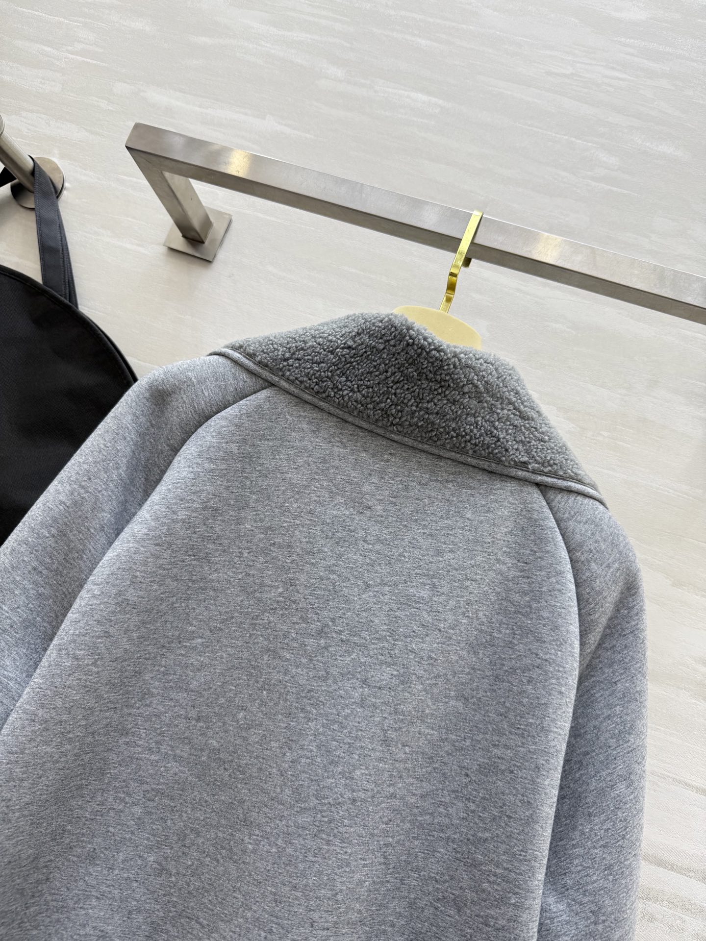 #Miumi♡²⁵秋冬新款 环保羔毛立领外套 高品质定制 现货首发size：S/M/L（s码胸围：106