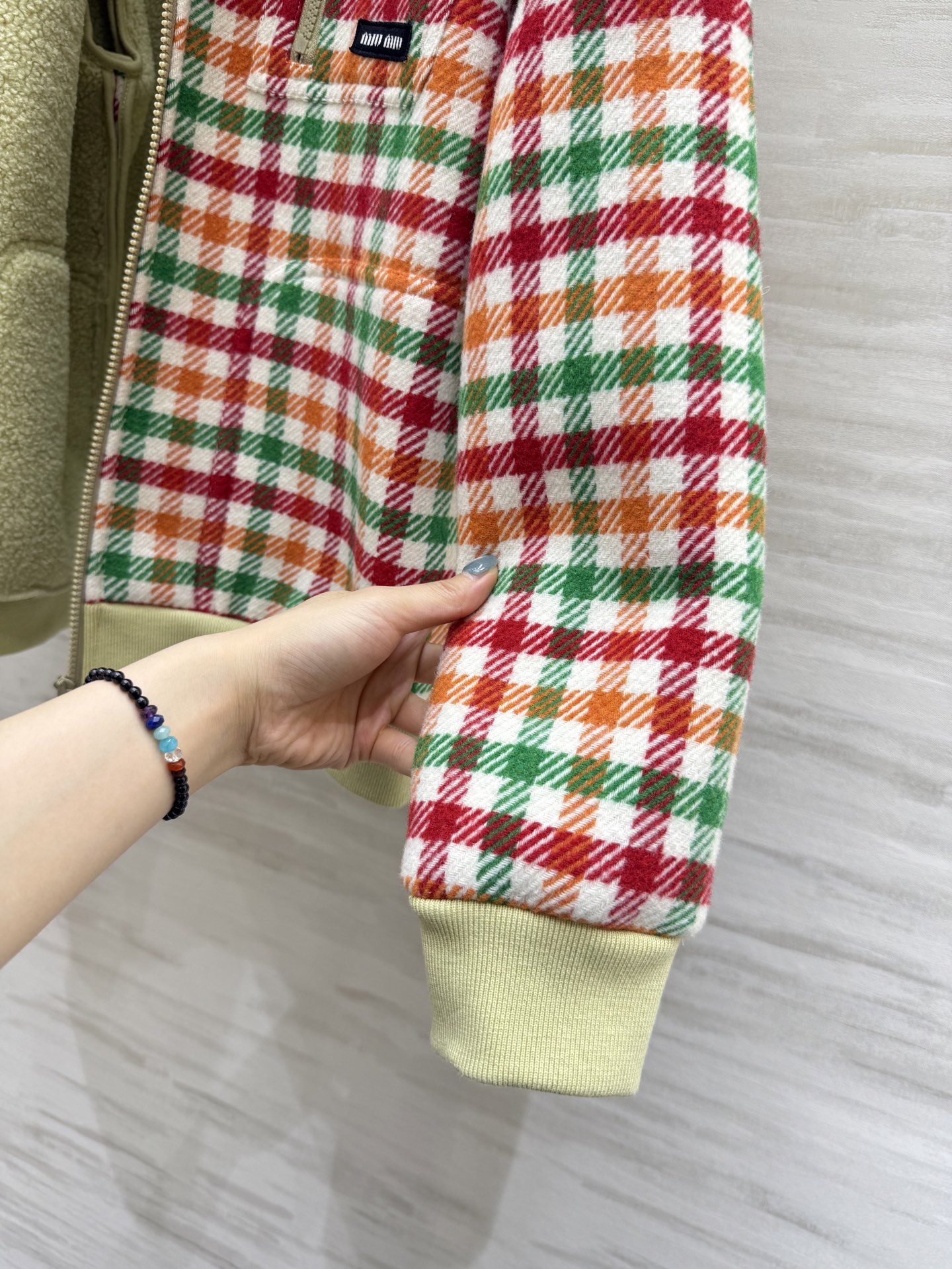 #Miumi♡²⁵秋冬新款 可露丽复古格子风环保羔毛外套 高品质定制 现货首发size：S/M/L（s码