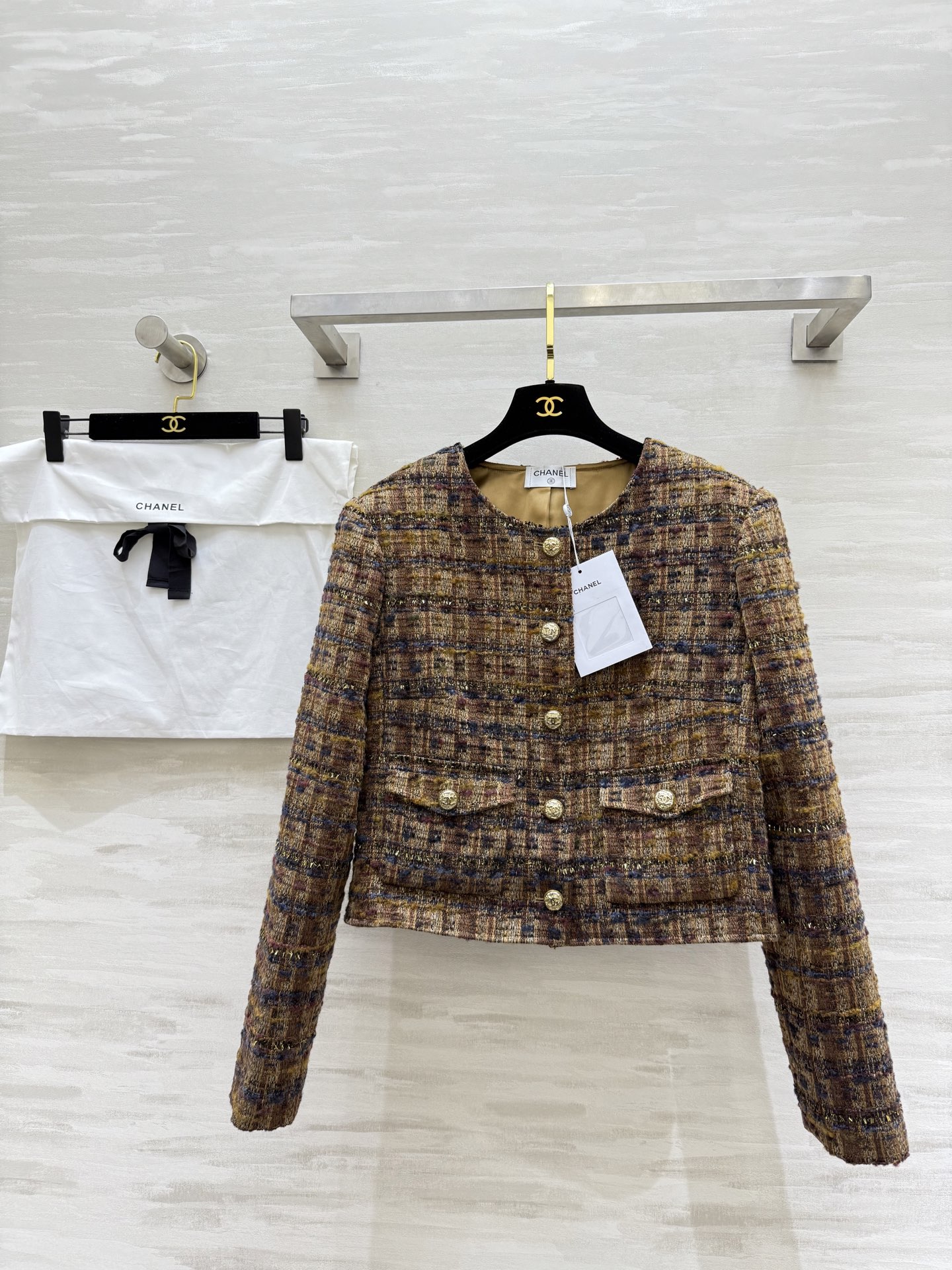 NO:576273,#Chane new autumn and winter wool woven tweed jacket, high quality customization, ready for sale, sizeS/M/L (S size shoulder width 42, chest 96, length 47),,chanel,jackets & coats,alexander wang19860909#Chane秋冬新款 羊毛编织花呢外套 高品质定制 现货首发sizeS/M/L（s码肩宽42,胸围96,衣长47）,,chanel,jackets & coats,alexander wang,Women's clothing