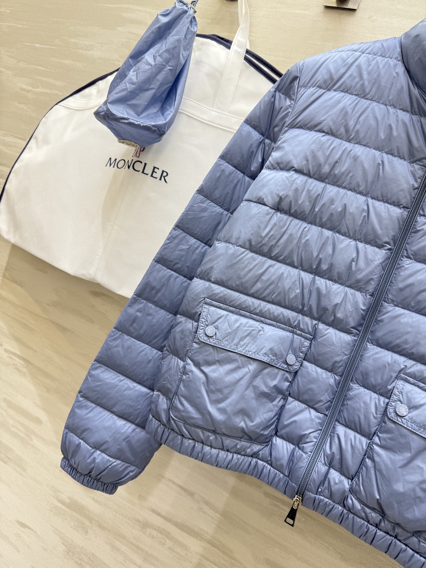 #Moncle♡²⁵秋冬经典薄款羽绒 内里填充90白鹅绒 高品质 现货首发size：1/2/3（2肩宽：