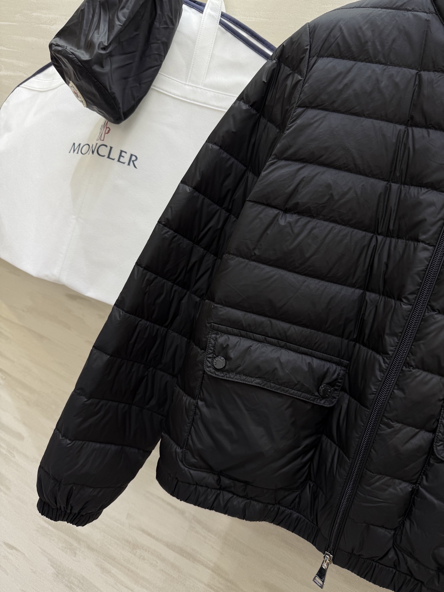 #Moncle♡²⁵秋冬经典薄款羽绒 内里填充90白鹅绒 高品质 现货首发size：1/2/3（2肩宽：