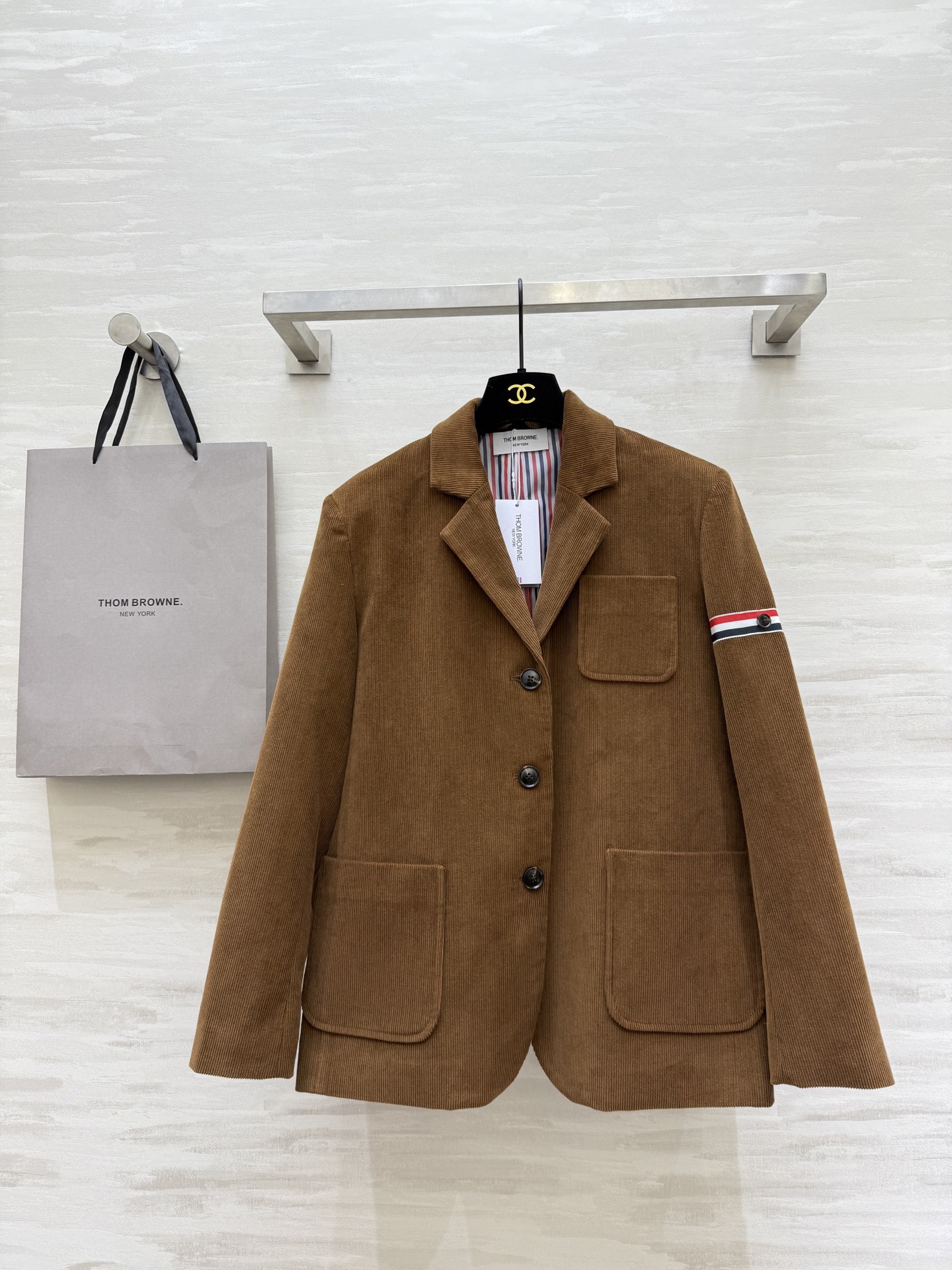 NO:578656,#ThomBrown New Autumn and Winter Maillard Color Suit Jacket High Quality Customized Ready Available First SizeS/M/L (S Size Shoulder Width 40, Bust 100, Clothes Length 66),,jackets & coats,business suit,alexander wang19860909#ThomBrown秋冬新款 美拉德色系西装外套 高品质定制 现货首发sizeS/M/L（s码肩宽40,胸围100,衣长66）,,jackets & coats,business suit,alexander wang,Women's clothing