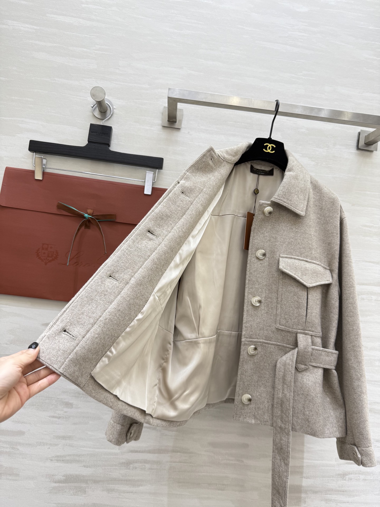 #Loro Pian♡²⁵秋冬新款 羊毛材质老钱风外套 选用高品质羊毛 柔软又保暖 秋冬穿超合适！简约老