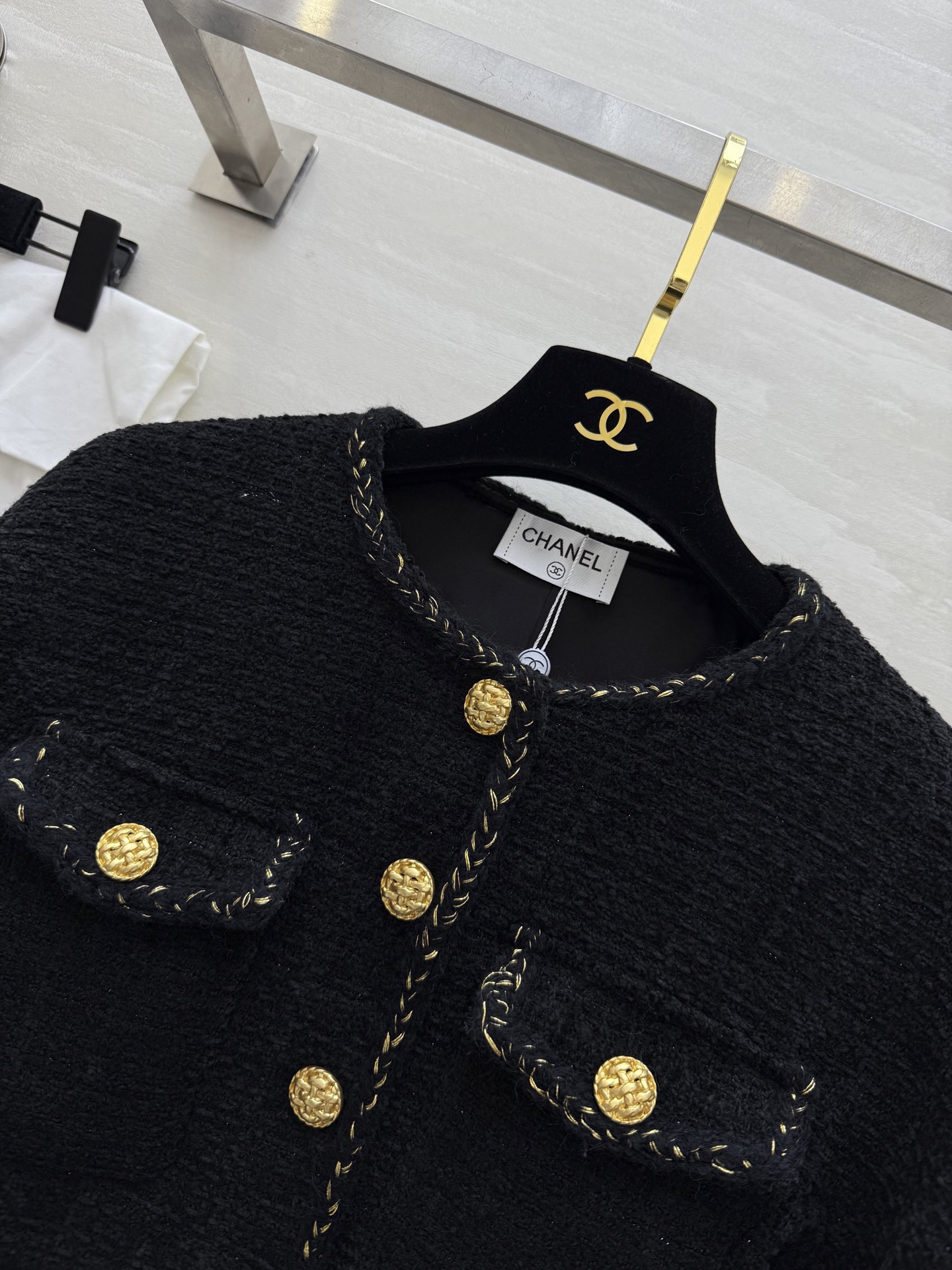 #Chane♡²⁵秋冬新款 编织软花呢外套 金属扣点缀精致高级 高品质 现货首发size：36/38/4