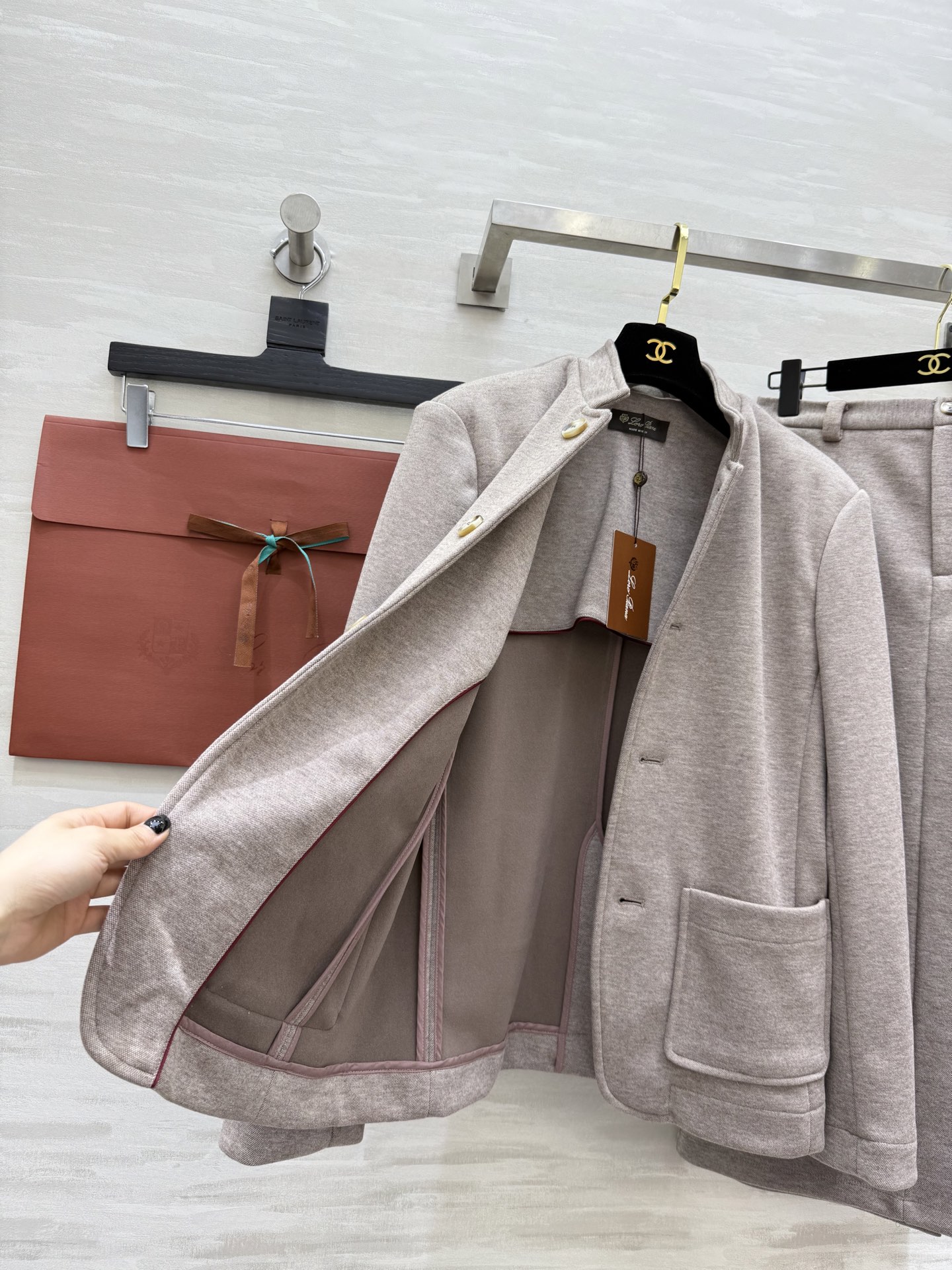 ✨低调奢华顶流| Loro Pian♡老钱风✨将意式精致与东方古典完美碰撞，高品质定制 分开发售！siz