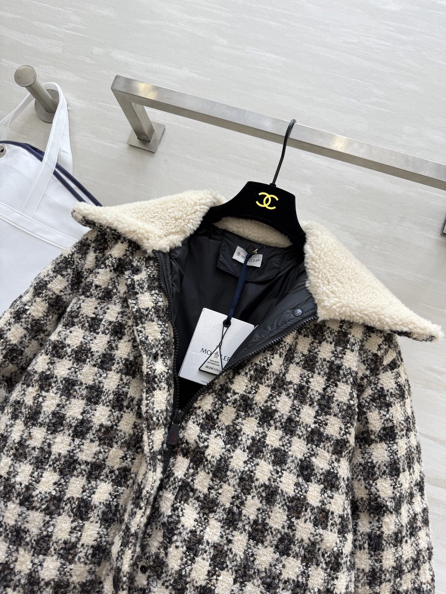 #Moncle♡²⁵秋冬新款 编织羊毛花呢鹅绒服 内里填充90白鹅绒 外层羊毛混纺编织面料 高品质定制 