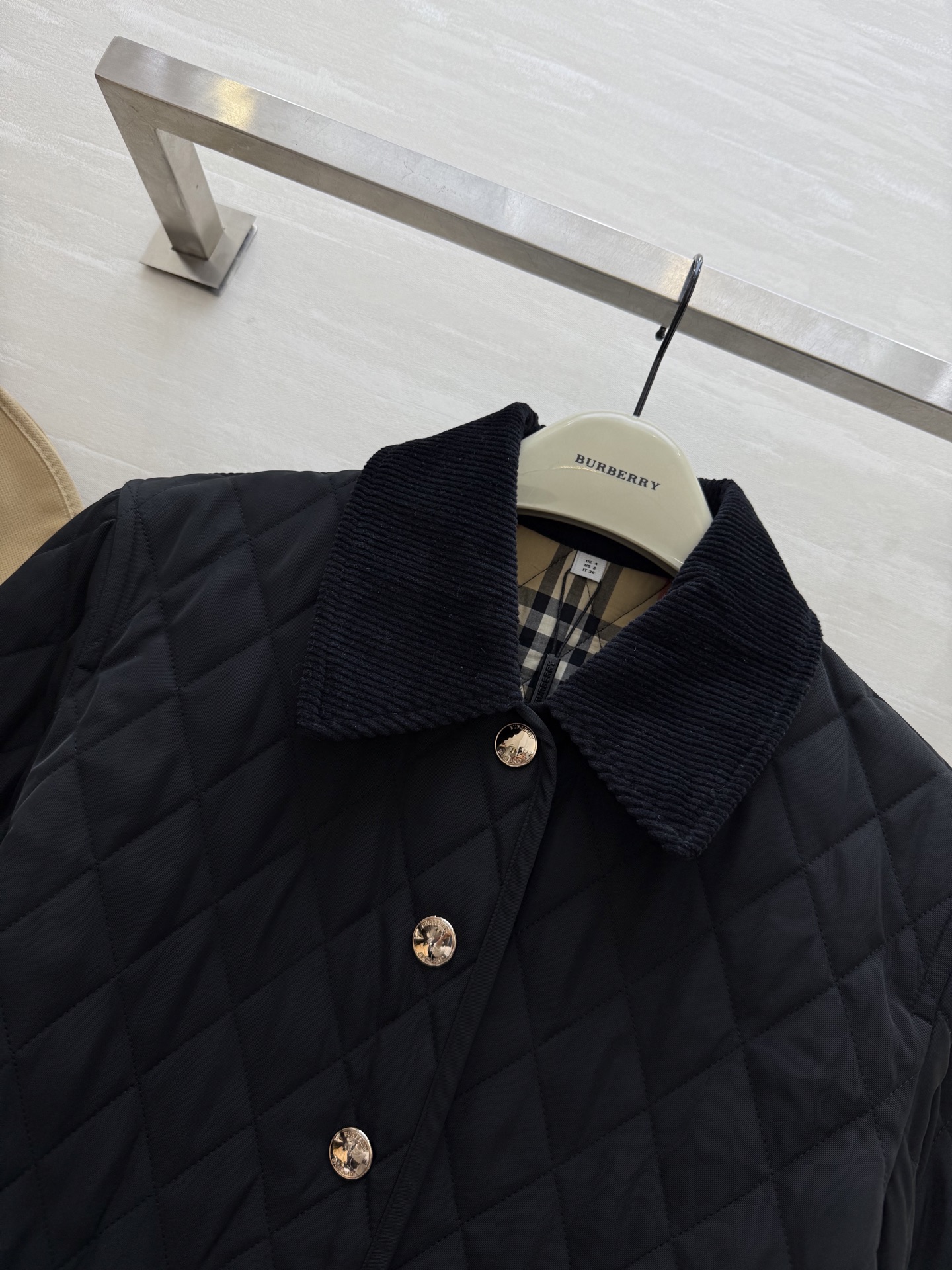 #Burberr♡²⁵秋冬新款棉服🍂和秋冬好适配呀 上身好好看 氛围感满满 经典款时髦又保暖 高品质定制