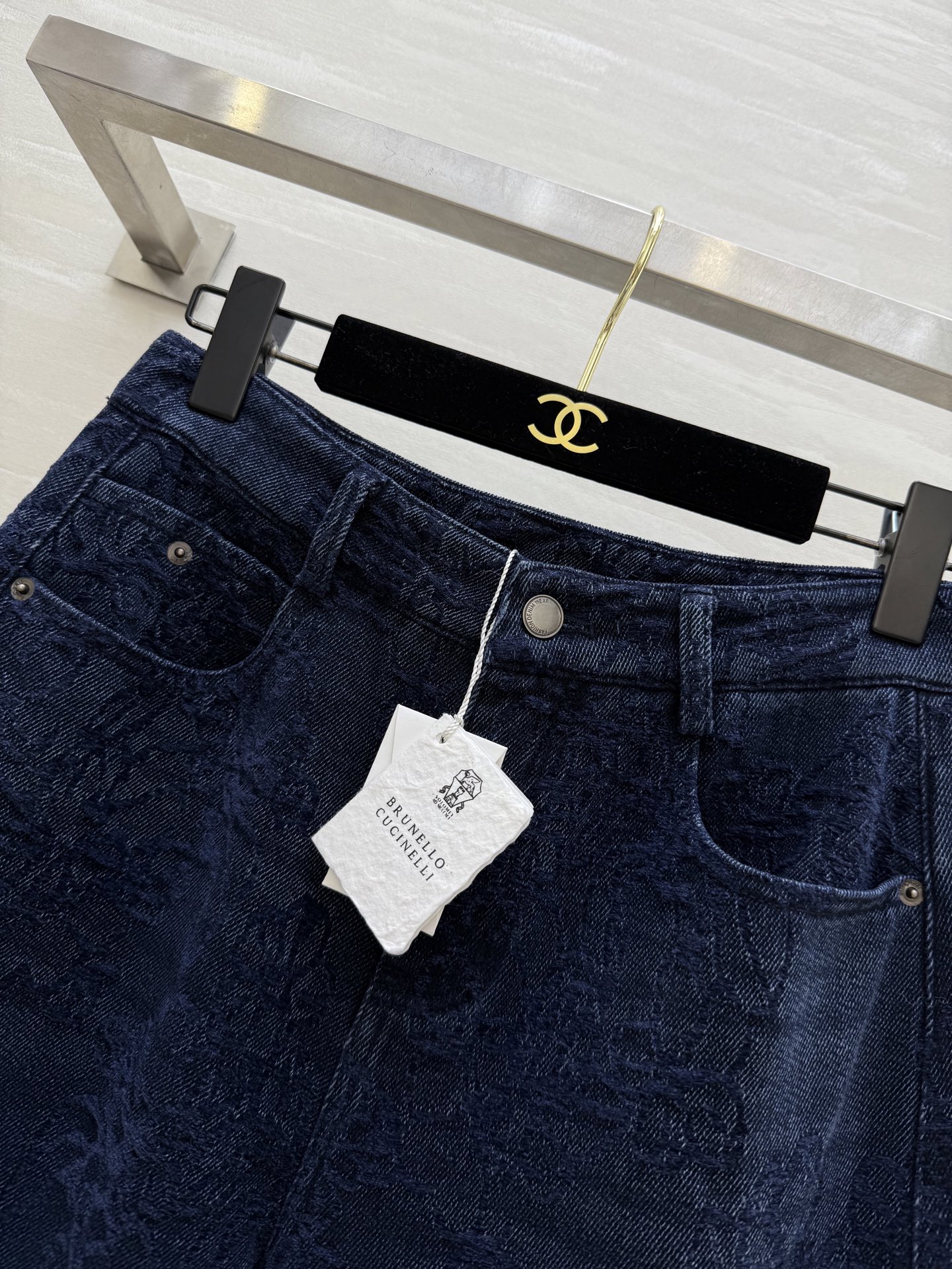 #Brunello Cucinell♡²⁵秋冬新款 重工提花弯刀式牛仔裤 超级无敌爆单款 裤型无敌正！高