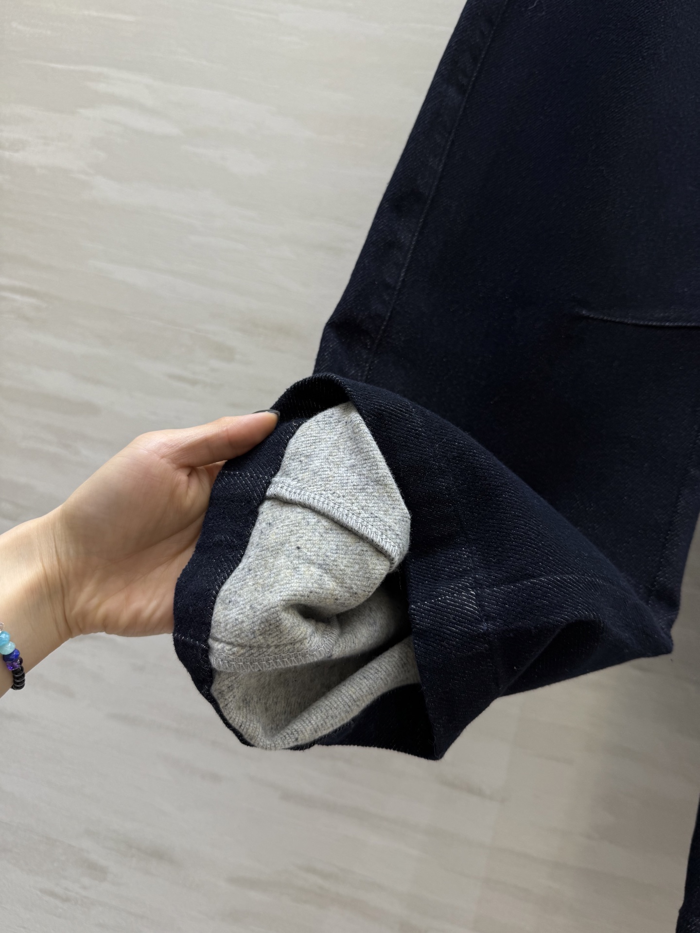 #Loew♡²⁵秋冬新款 加绒牛仔裤 腰部弹力抽绳腰头设计 裤型无敌显瘦 高品质定制 现货首发size：