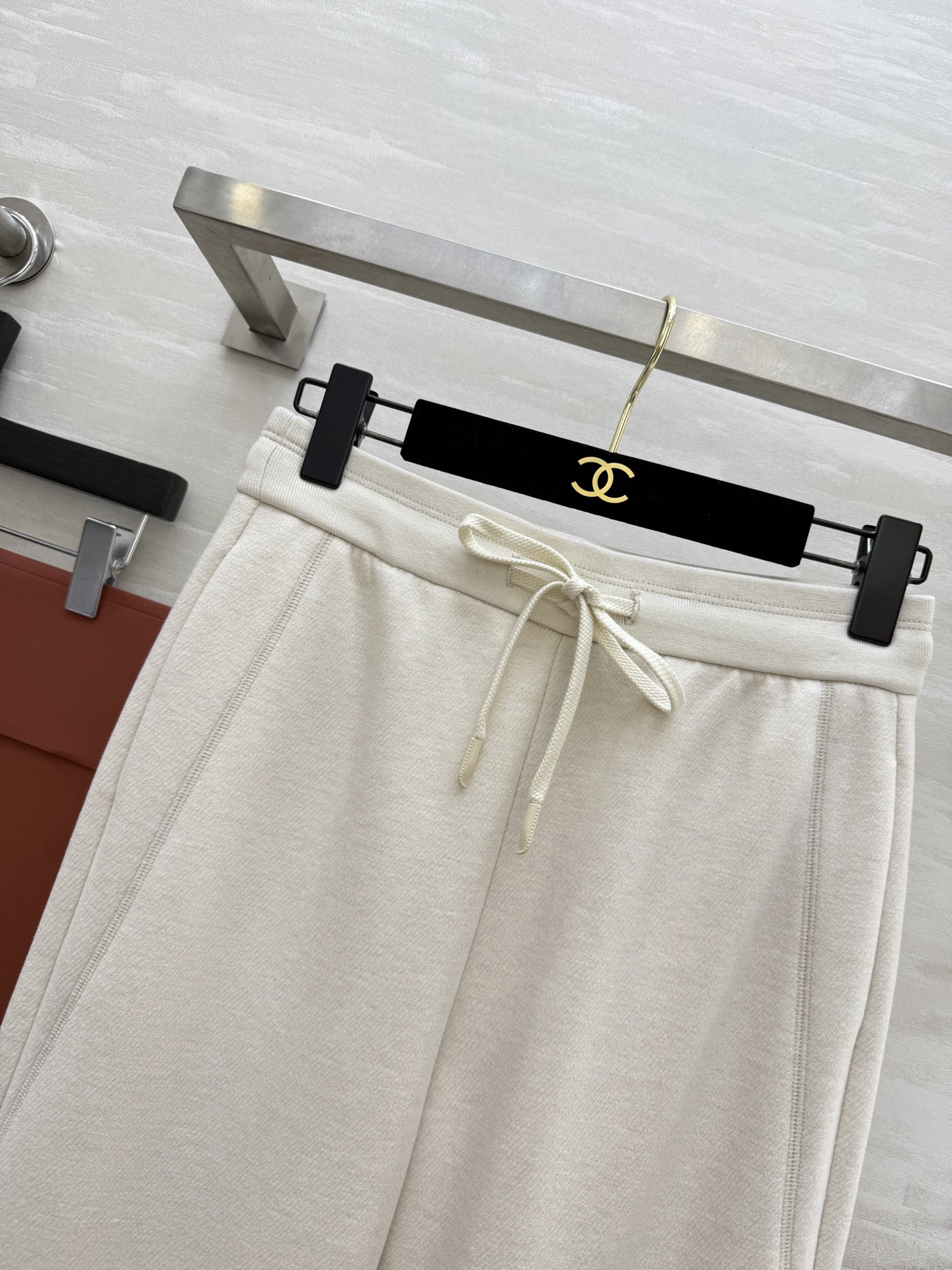 #Loro Pian♡²⁵秋冬新款 弯刀式长裤 高品质定制 现货首发size：26/27/28/29/3