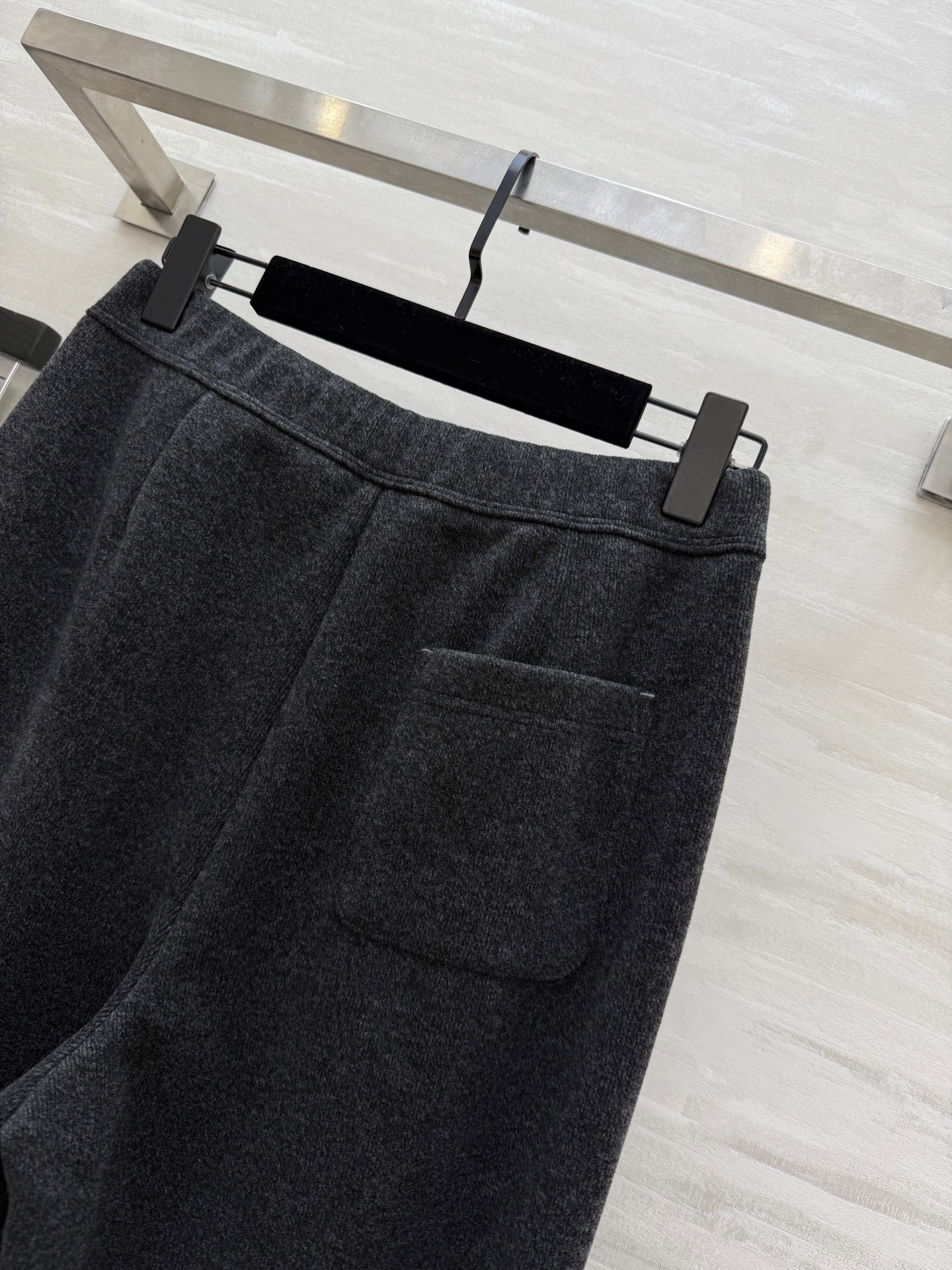 #Loro Pian♡²⁵秋冬新款 弯刀式长裤 高品质定制 现货首发size：26/27/28/29/3