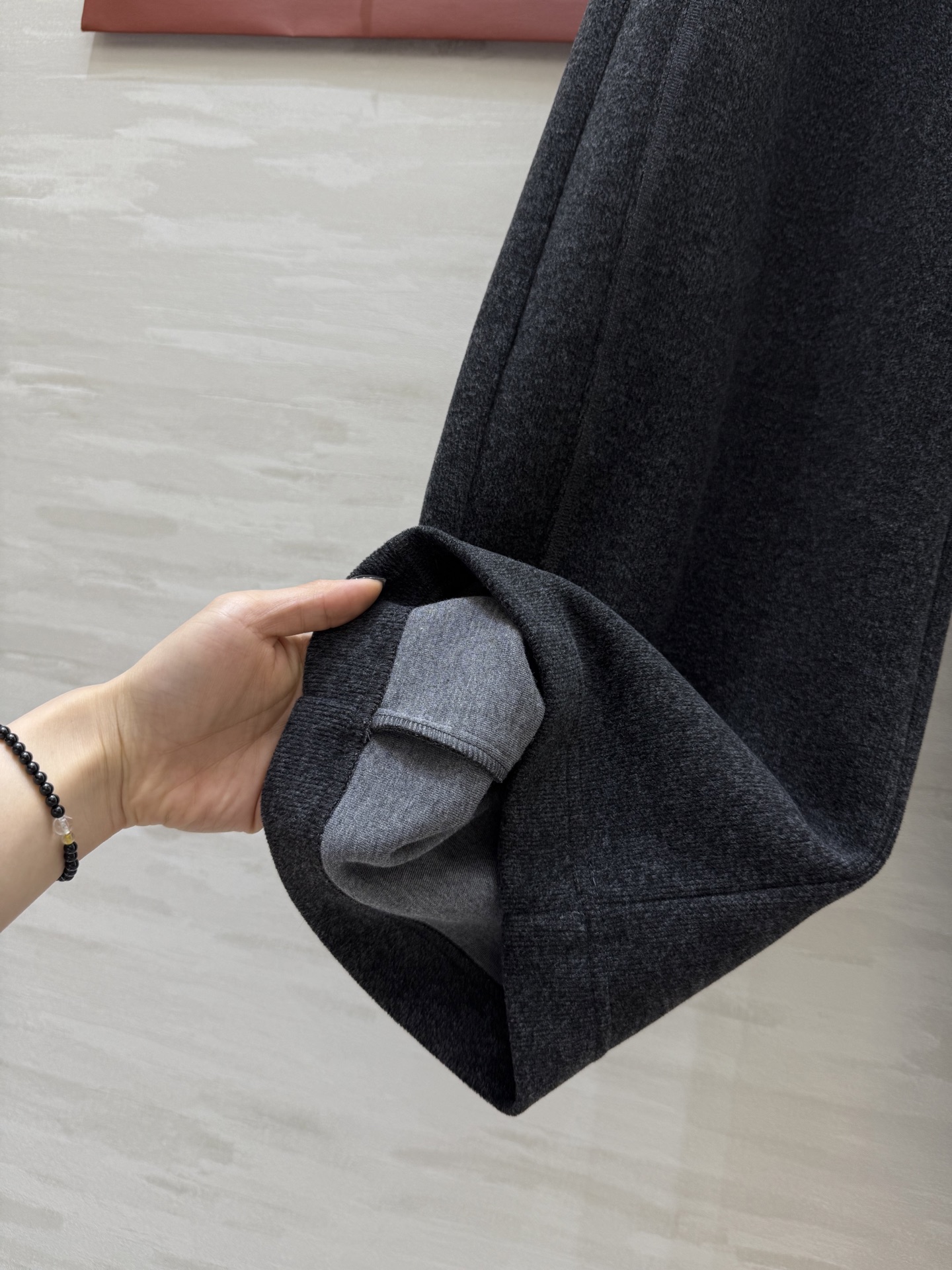 #Loro Pian♡²⁵秋冬新款 弯刀式长裤 高品质定制 现货首发size：26/27/28/29/3