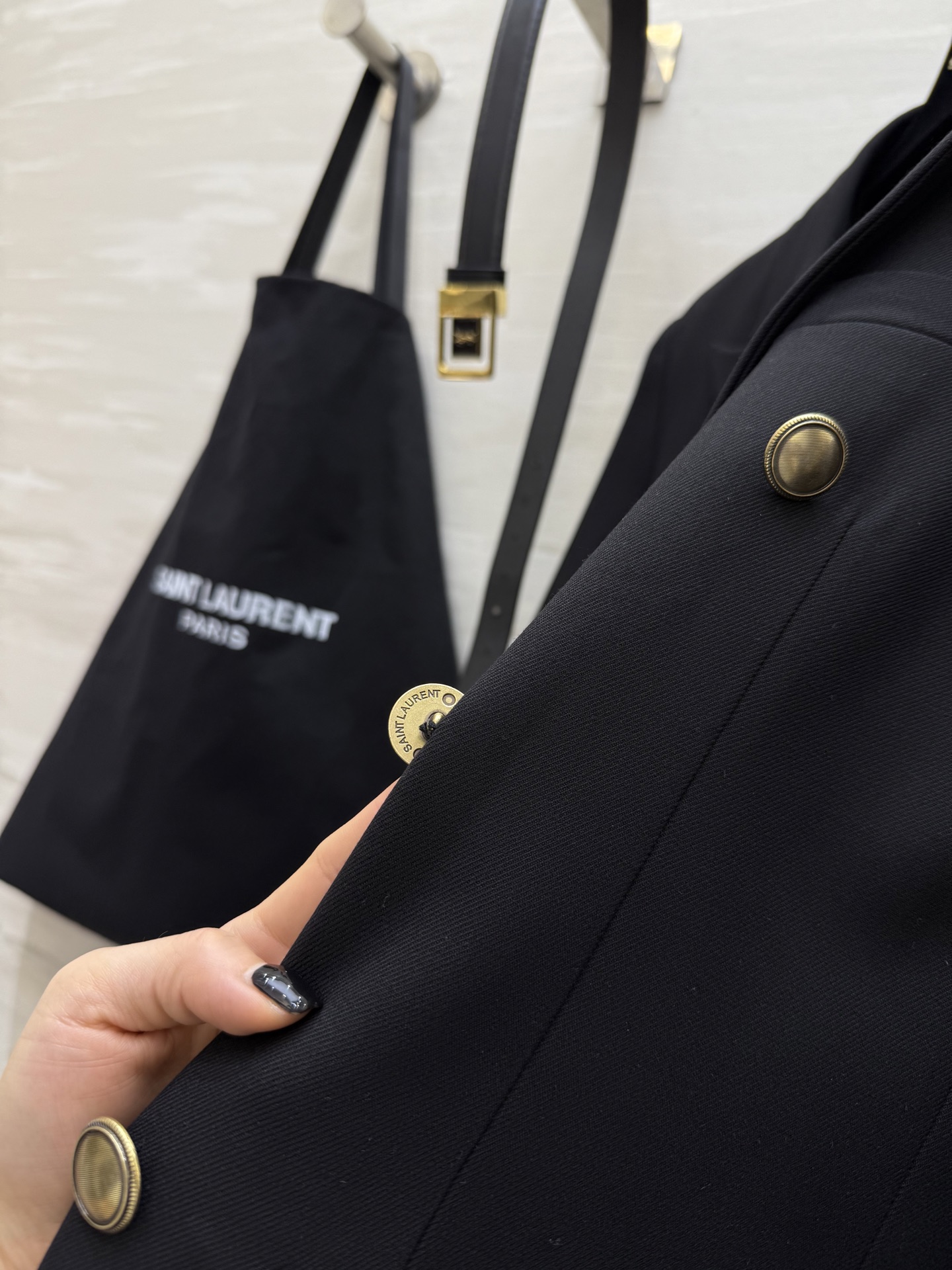 #YSL²⁵秋冬新款 金扣布雷泽西装 配送腰带 非常显腰身的一款精致西装外套 灵感来源于英国海军 高品质