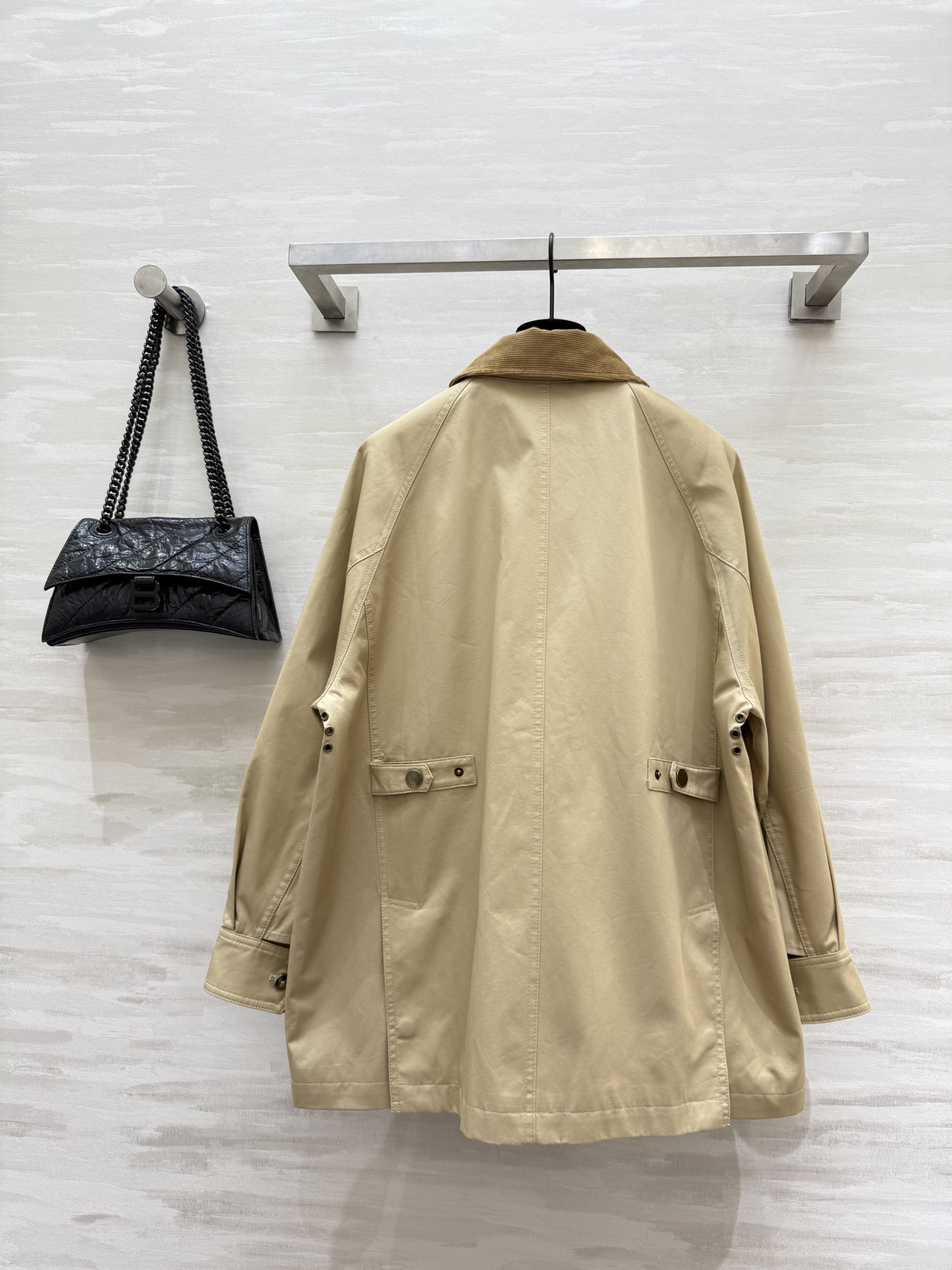 #POLO²⁵秋冬新款 猎装外套 卡其色面料 轻微防水防风 经典灯芯绒翻领+内里格纹拼接 细节满满 中长