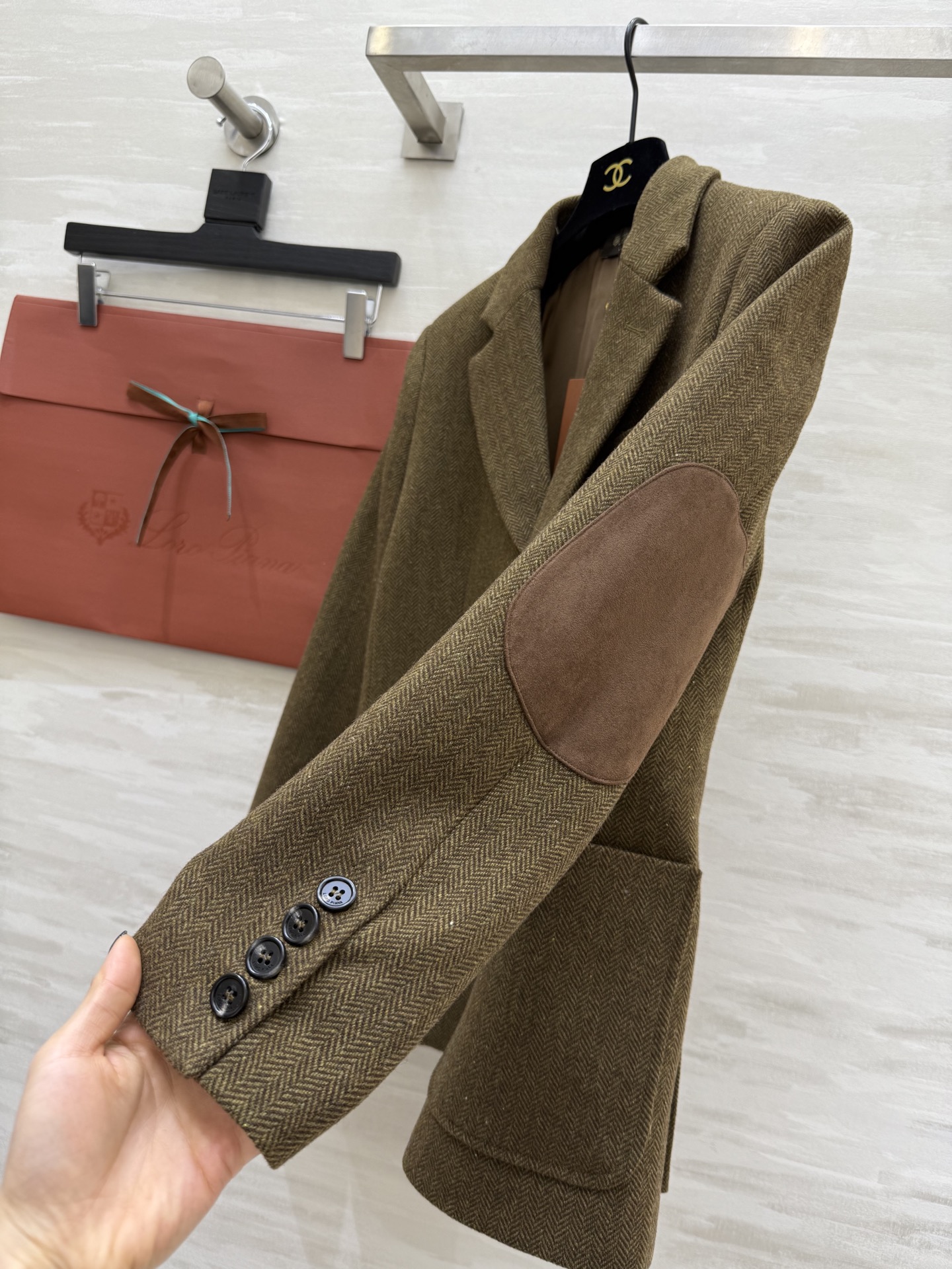 Loro Pian Cashmere Blend Blazer - Sophisticated Tailored Fit, S-L Sizes 3 i1762800182628 185 0 1