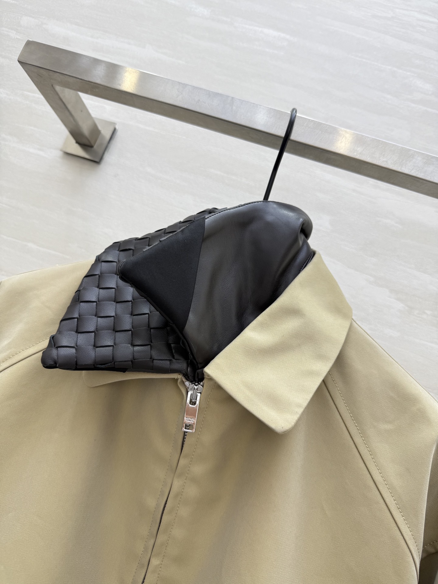 #Bottega Venet♡²⁵秋冬新款夹克外套 手工编织皮领 可拆卸 复古贵气or清爽利落随心切换！