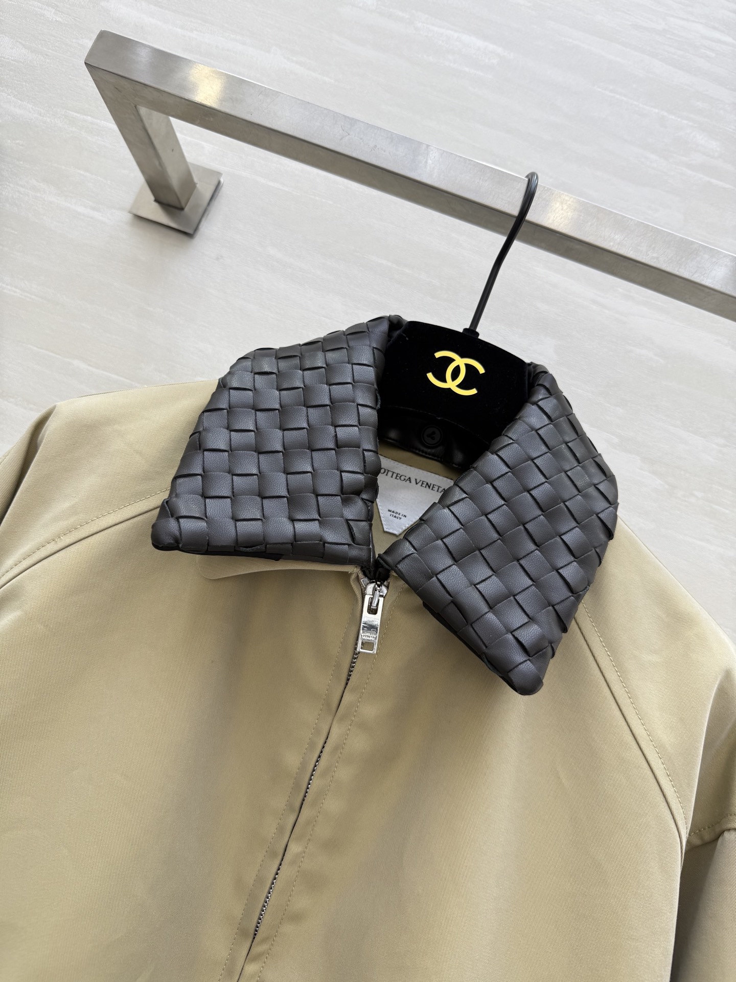 #Bottega Venet♡²⁵秋冬新款夹克外套 手工编织皮领 可拆卸 复古贵气or清爽利落随心切换！