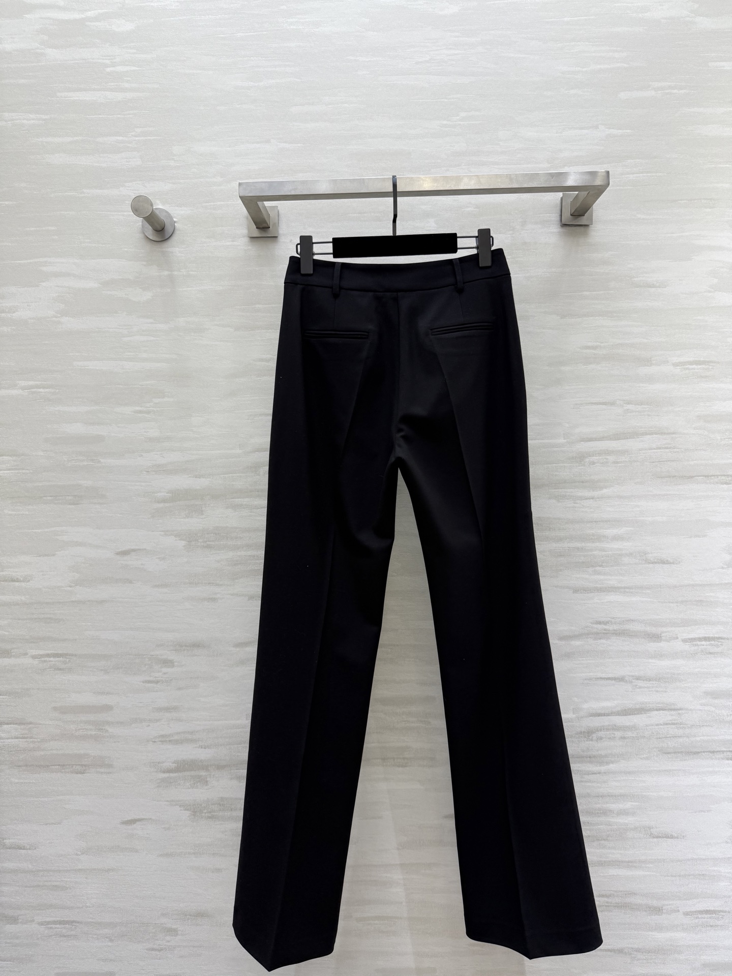 #Versac♡²⁵秋冬新款 西裤 微喇版型 修饰腿形和身形比例简直没话说！搭配西服也是绝绝子！黑色完全