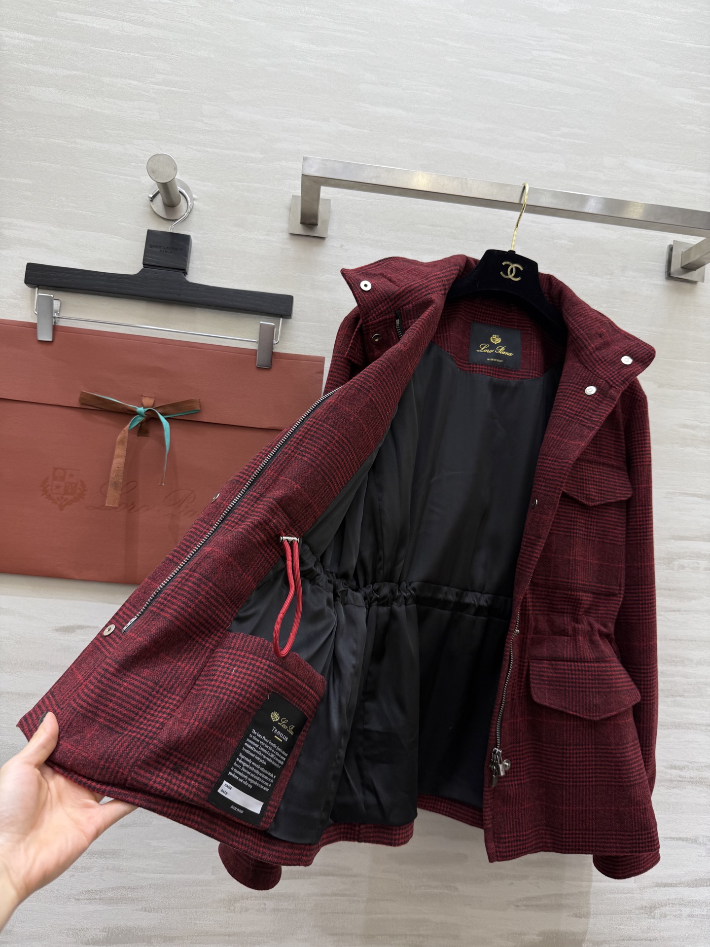 #Loro Pian♡ 25/26系列 羊毛格纹连帽外套 高品质定制 现货首发size：S/M/L（s码